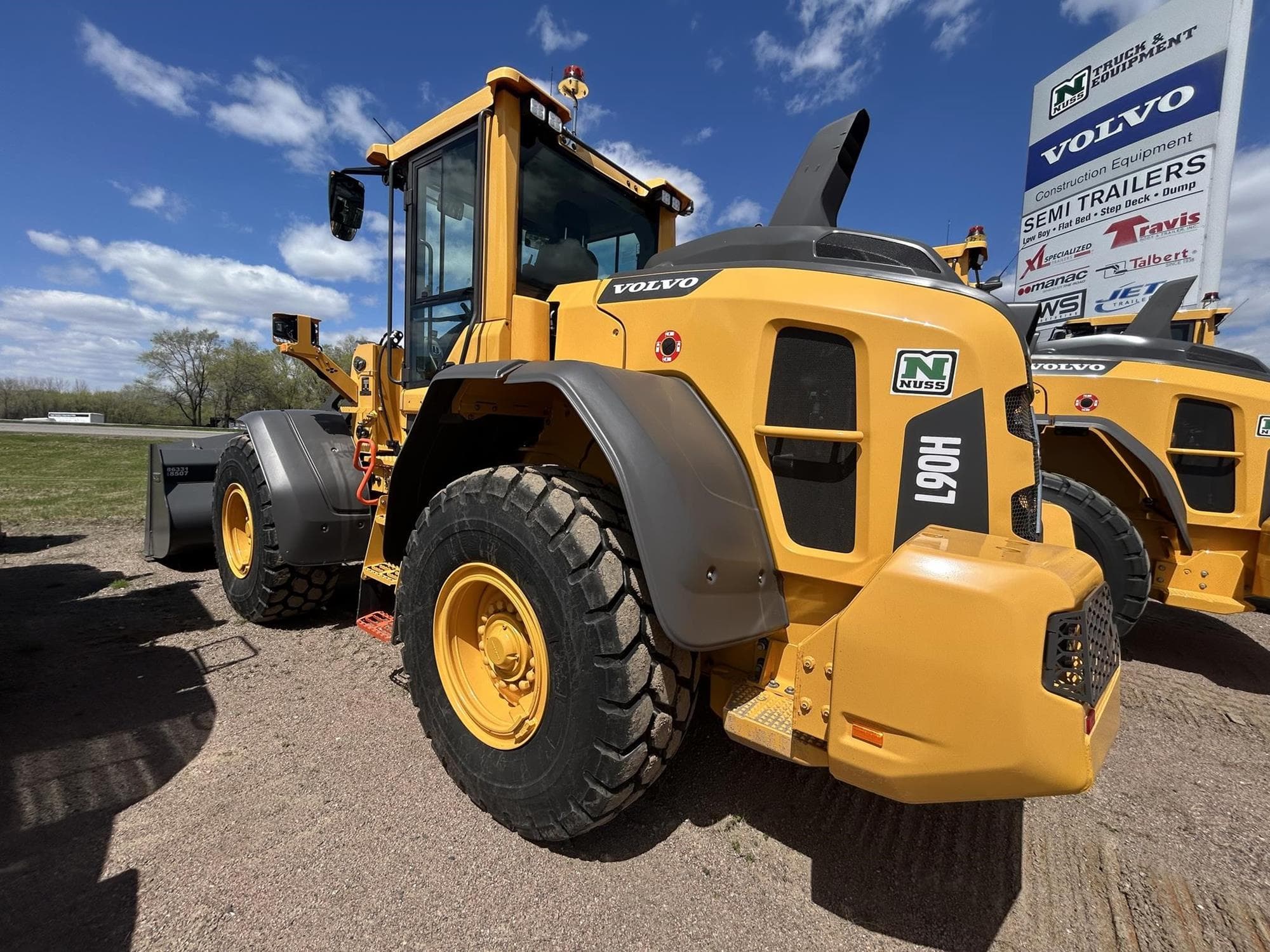 VOLVO L90H 2fvtKfs.jpeg