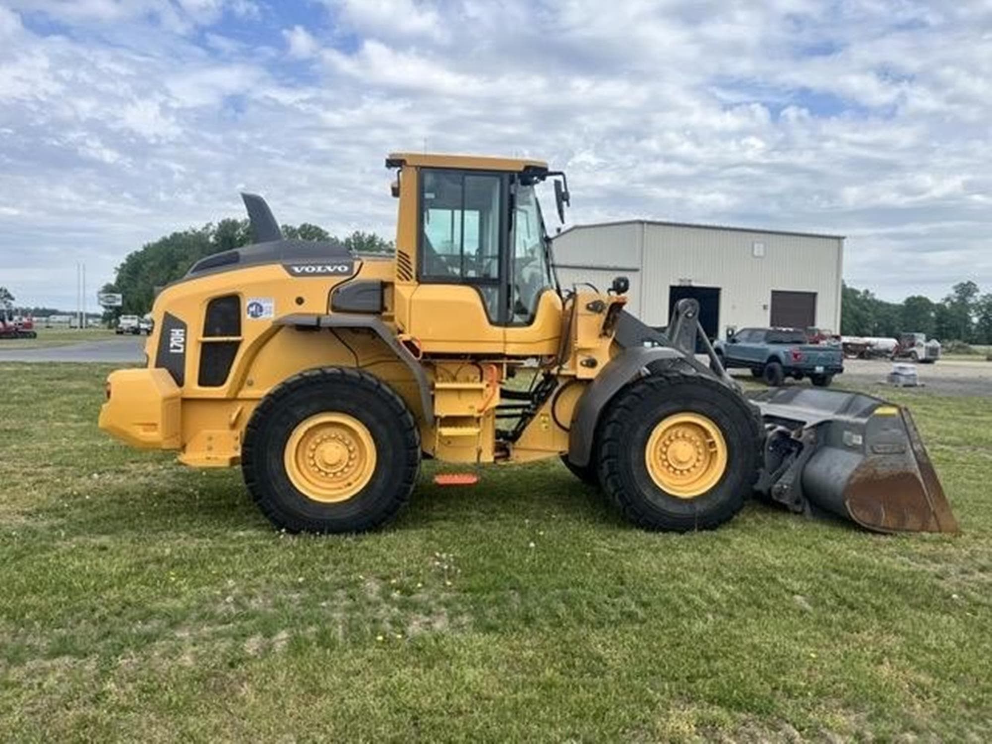 VOLVO L70H 3c9TDq9.jpeg