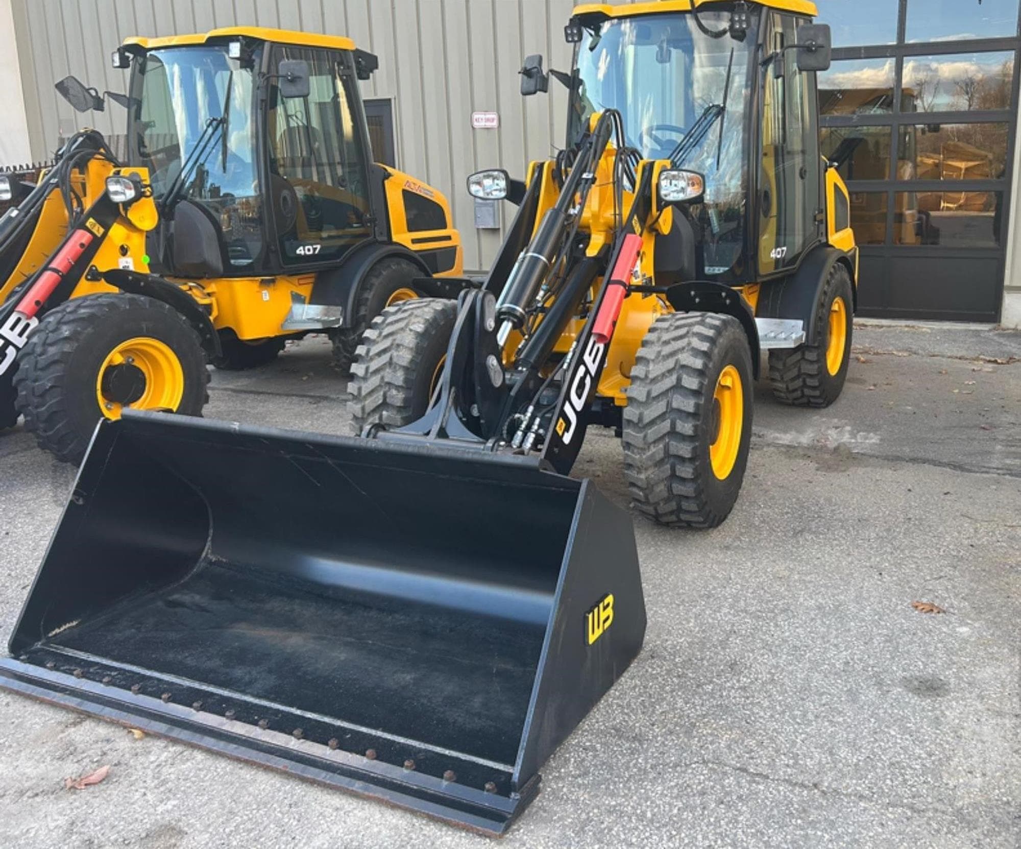 JCB 407 hyVe9h8.jpeg