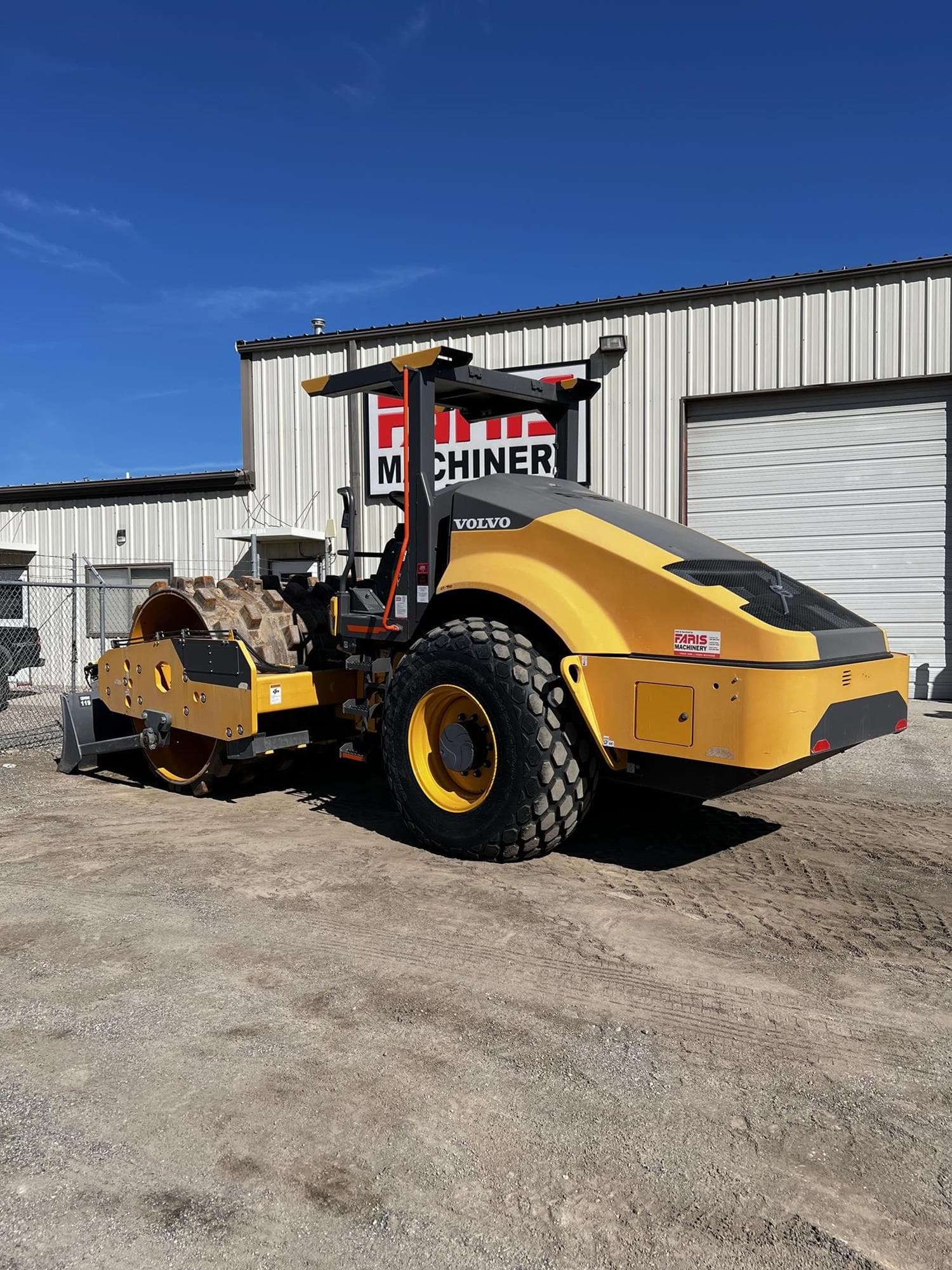 VOLVO SD115B UhPb3YB.jpeg