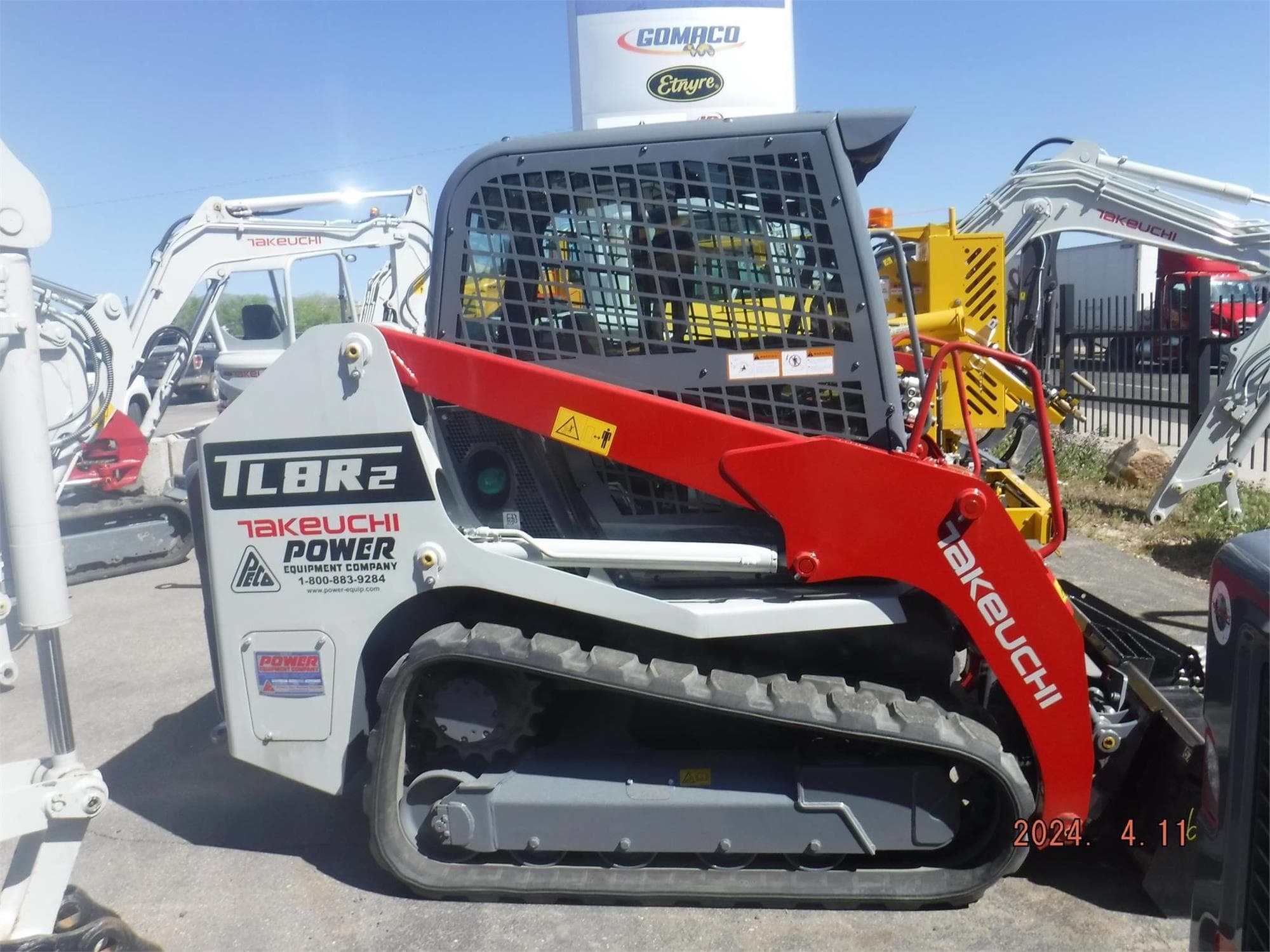 TAKEUCHI TL8R2 M2bC%2b.jpeg