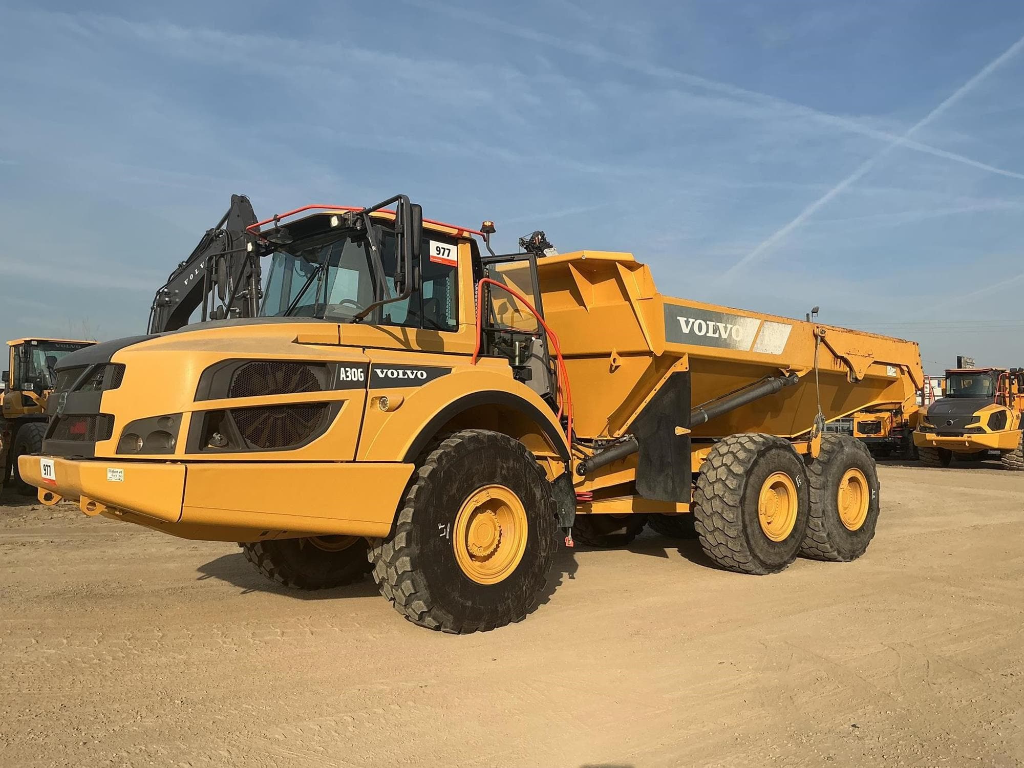 VOLVO A30 Cao4nRq.jpeg