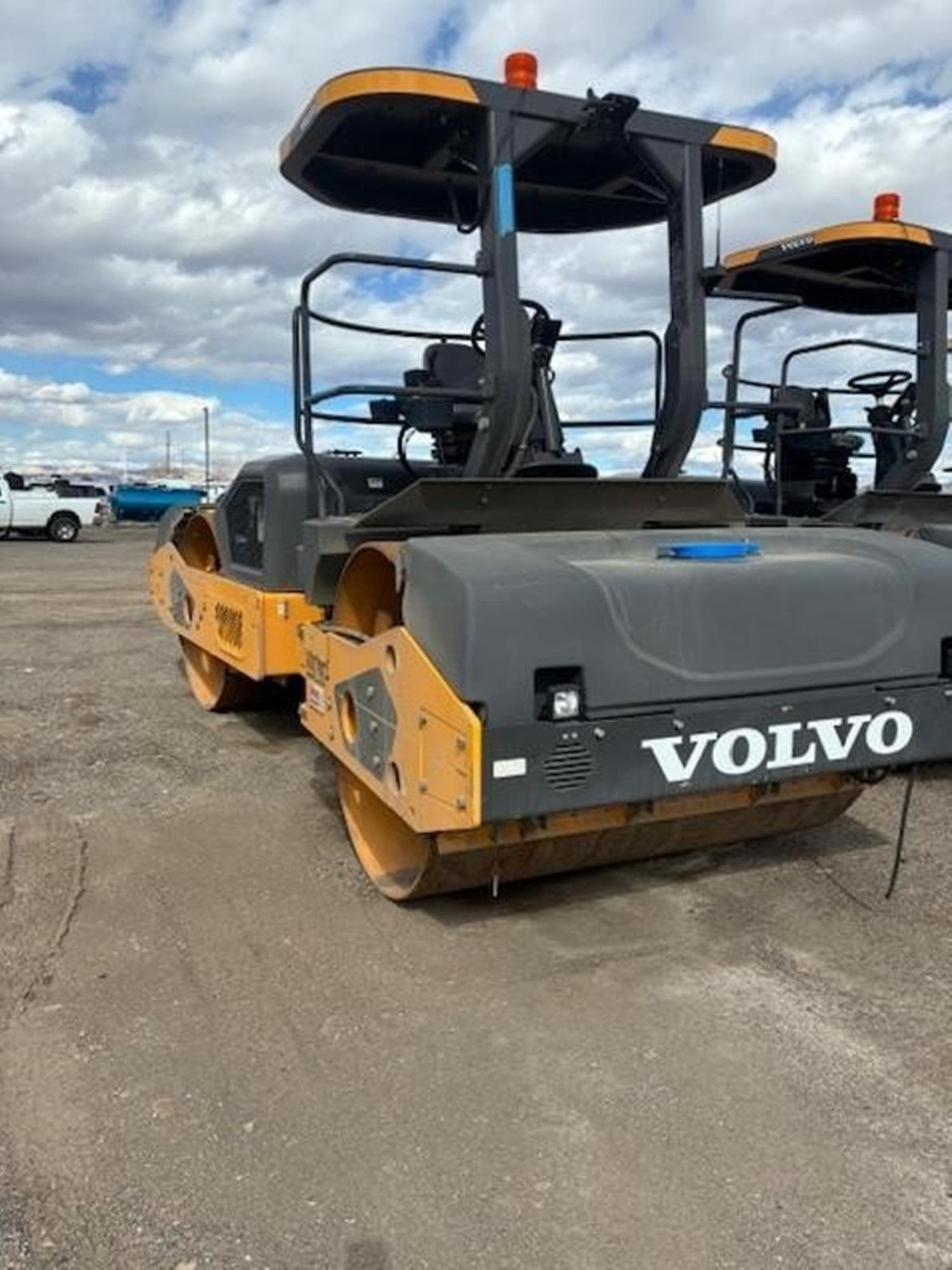 VOLVO DD120C oylE0Zj.jpeg