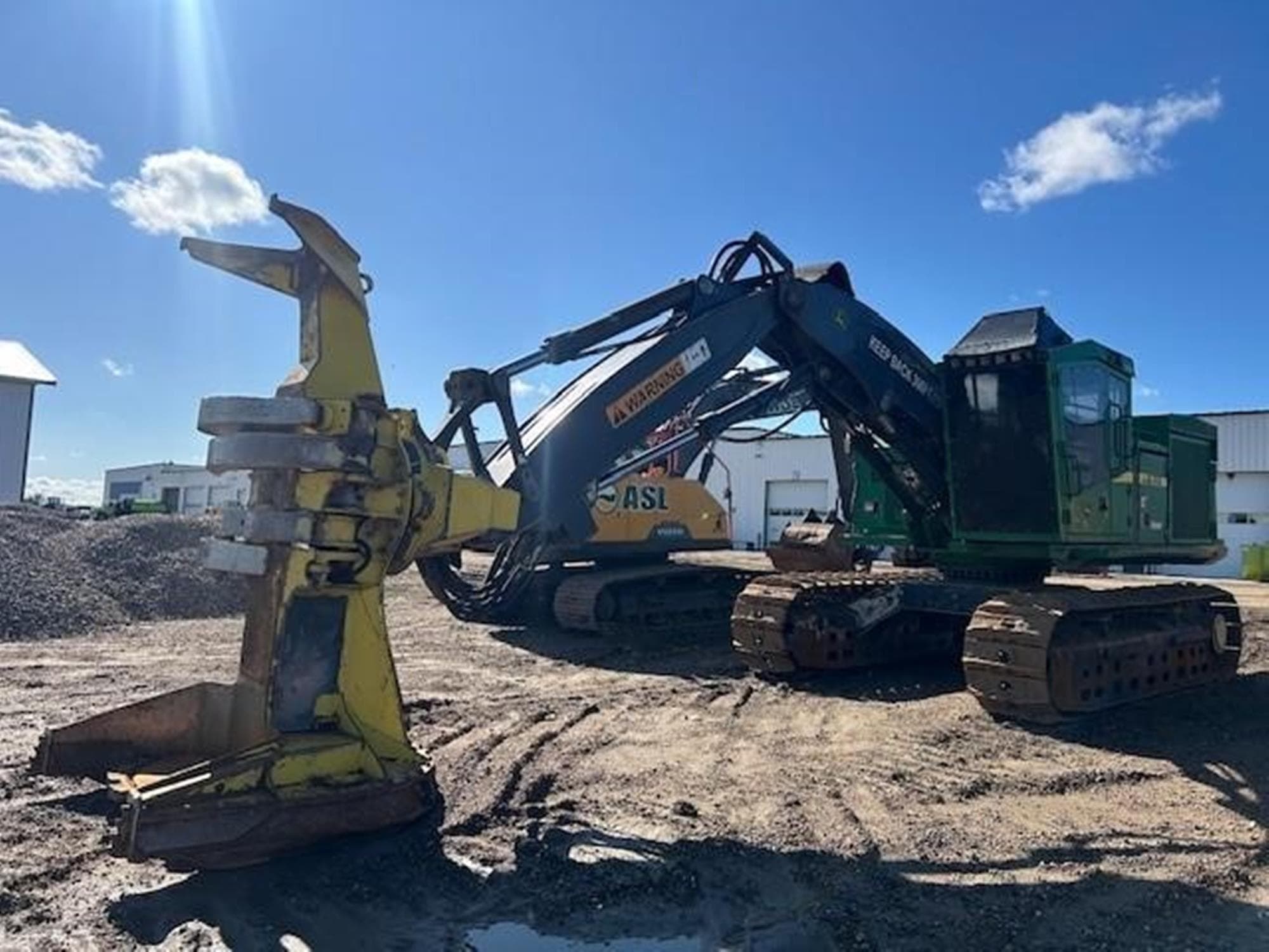 DEERE 953M NTJWJ6g.jpeg