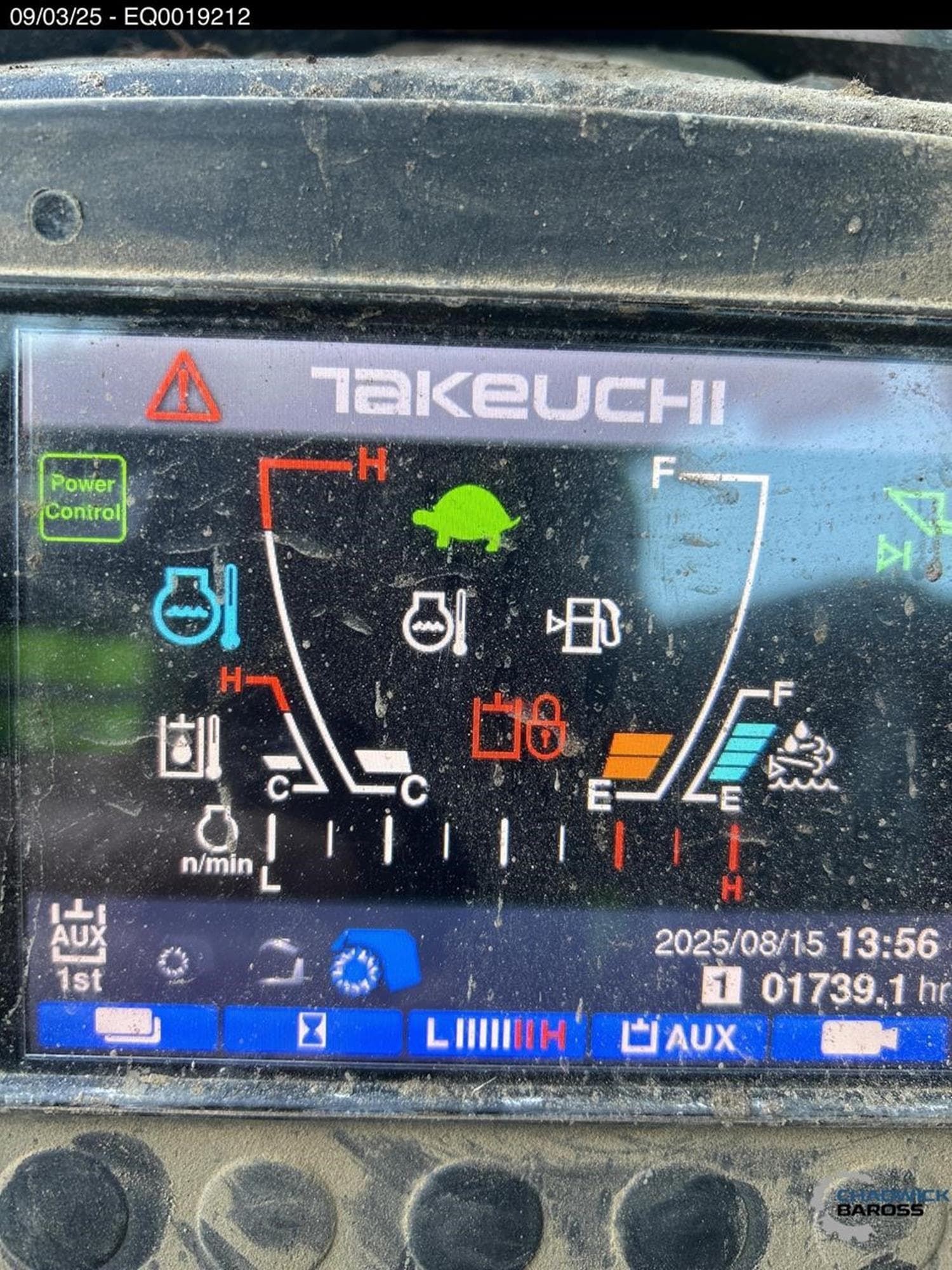 TAKEUCHI TL12V2 XAEhFa4.jpeg