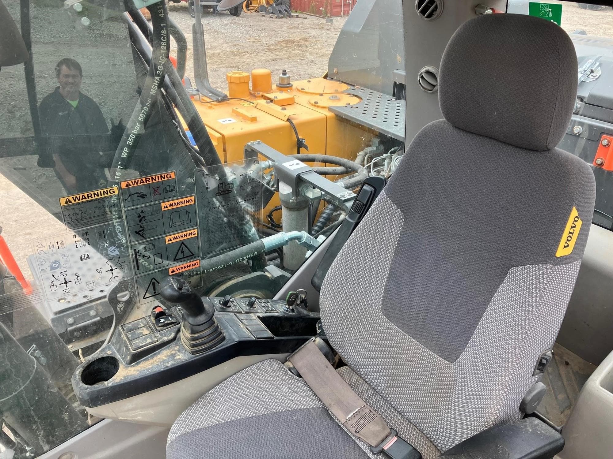 VOLVO EC160EL 50BhHQC.jpeg