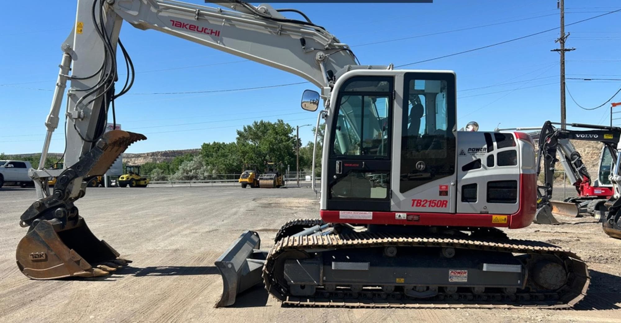 TAKEUCHI TB2150R 67ptyZd.jpeg