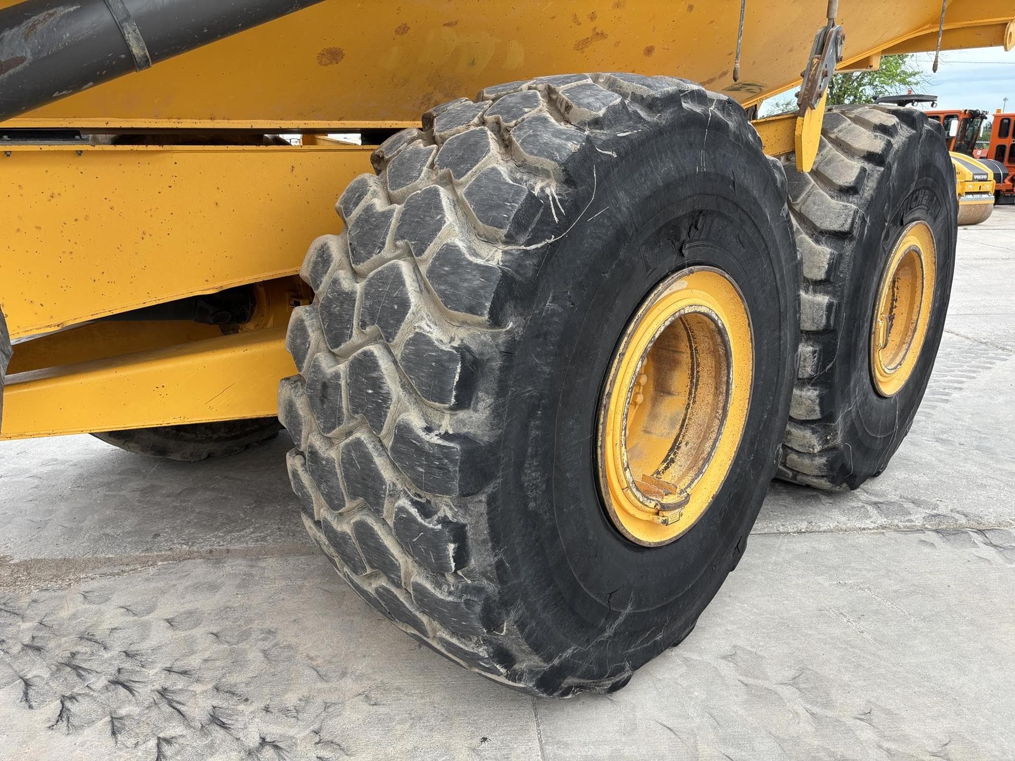 VOLVO A40G %2bH3d1.jpeg