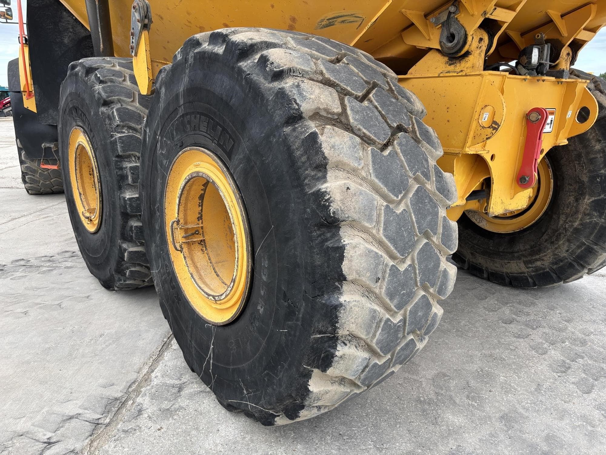 VOLVO A40G cvdhpkE.jpeg