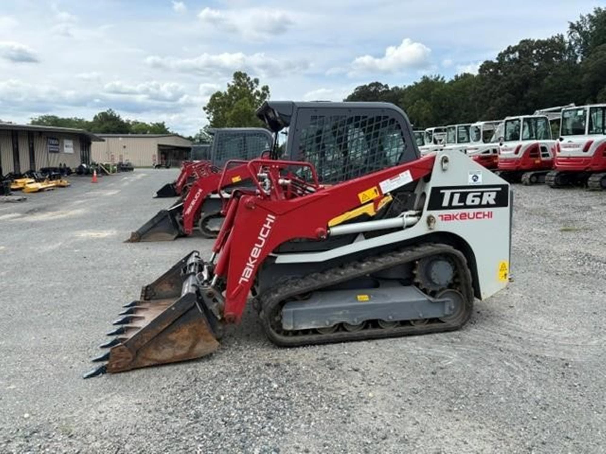 TAKEUCHI TL6R 8xSk6Su.jpeg