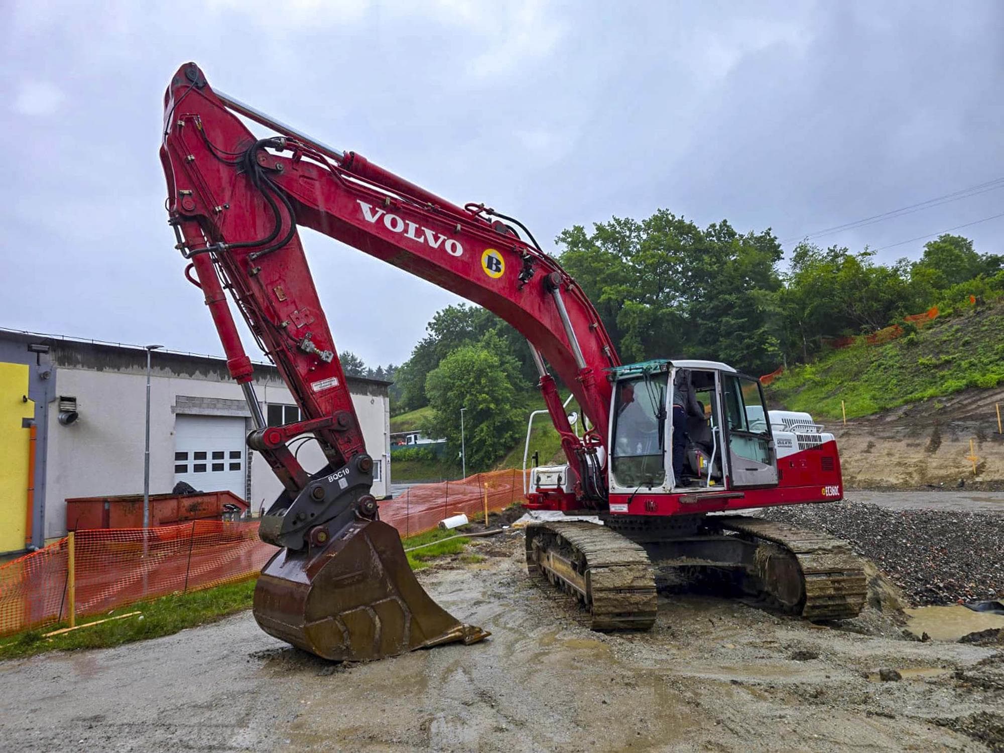 Volvo_EC360CNL_110439_2009_01.jpg