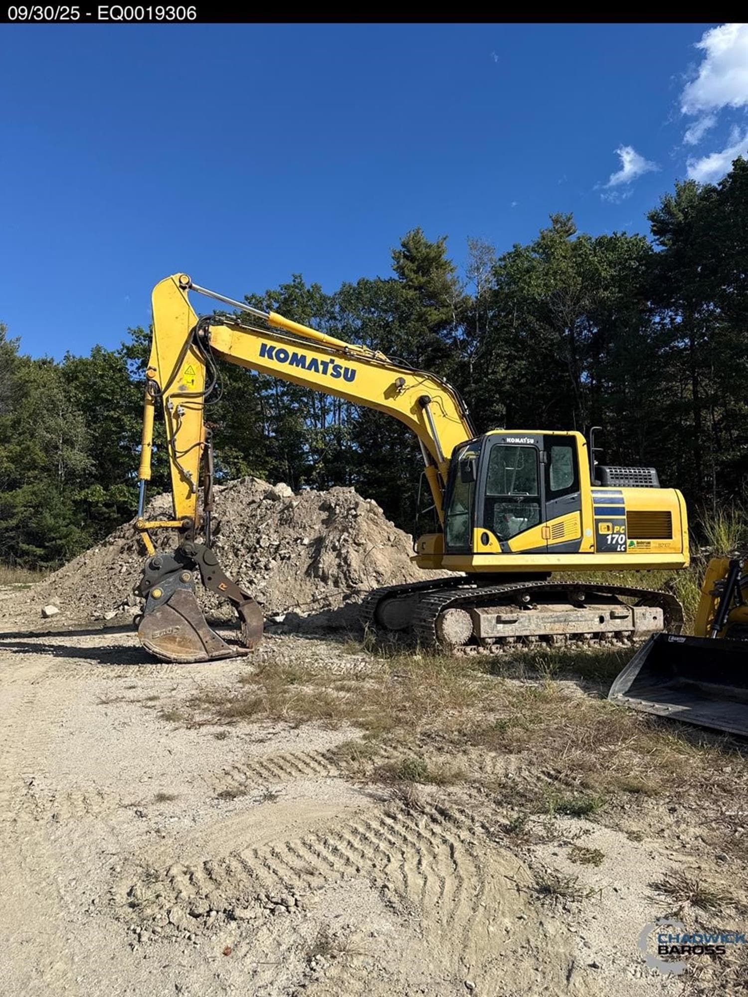 KOMATSU PC170 LC-11 vli4DRj.jpeg