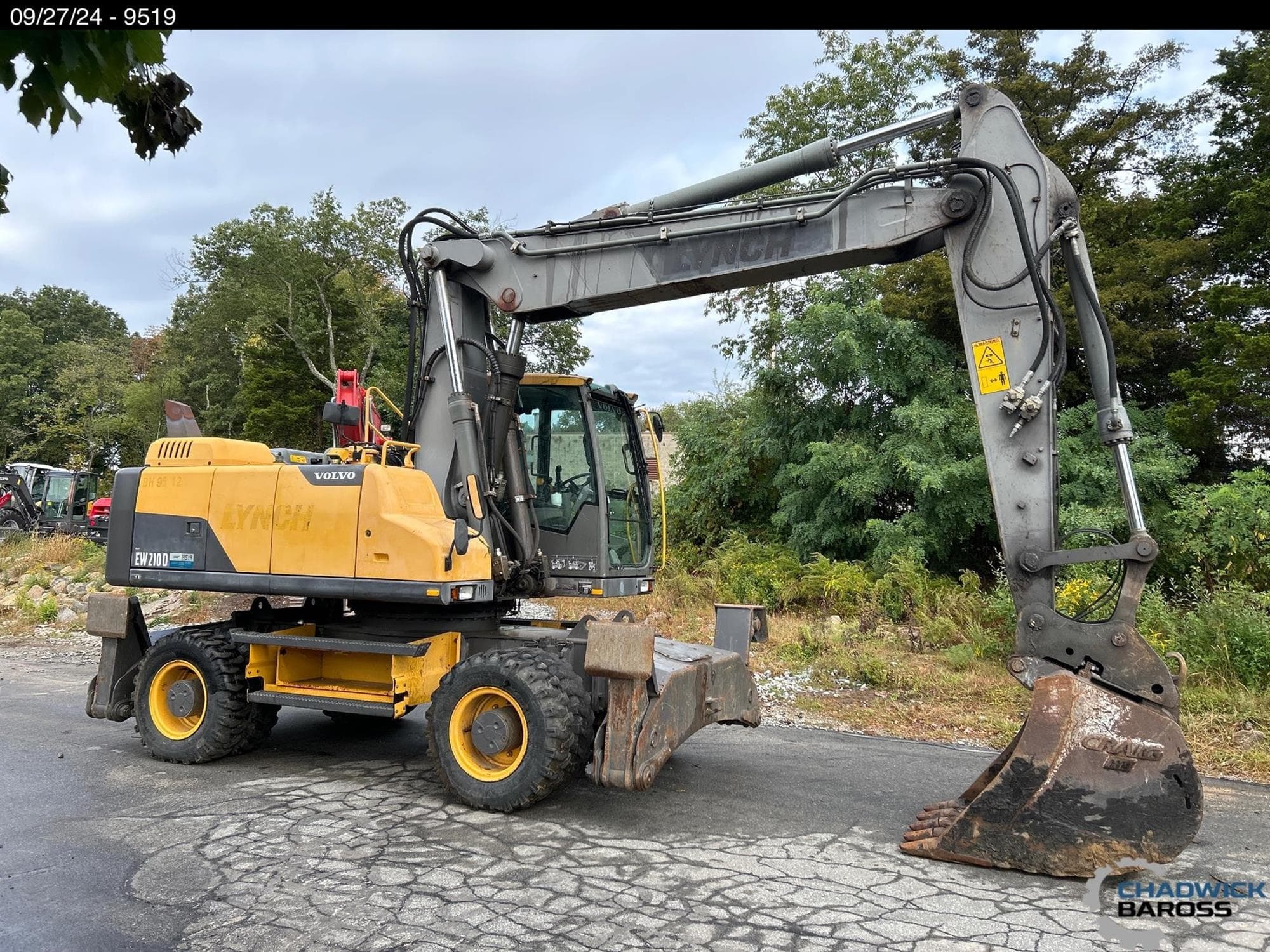 VOLVO EW210D mzYxa3k.jpeg