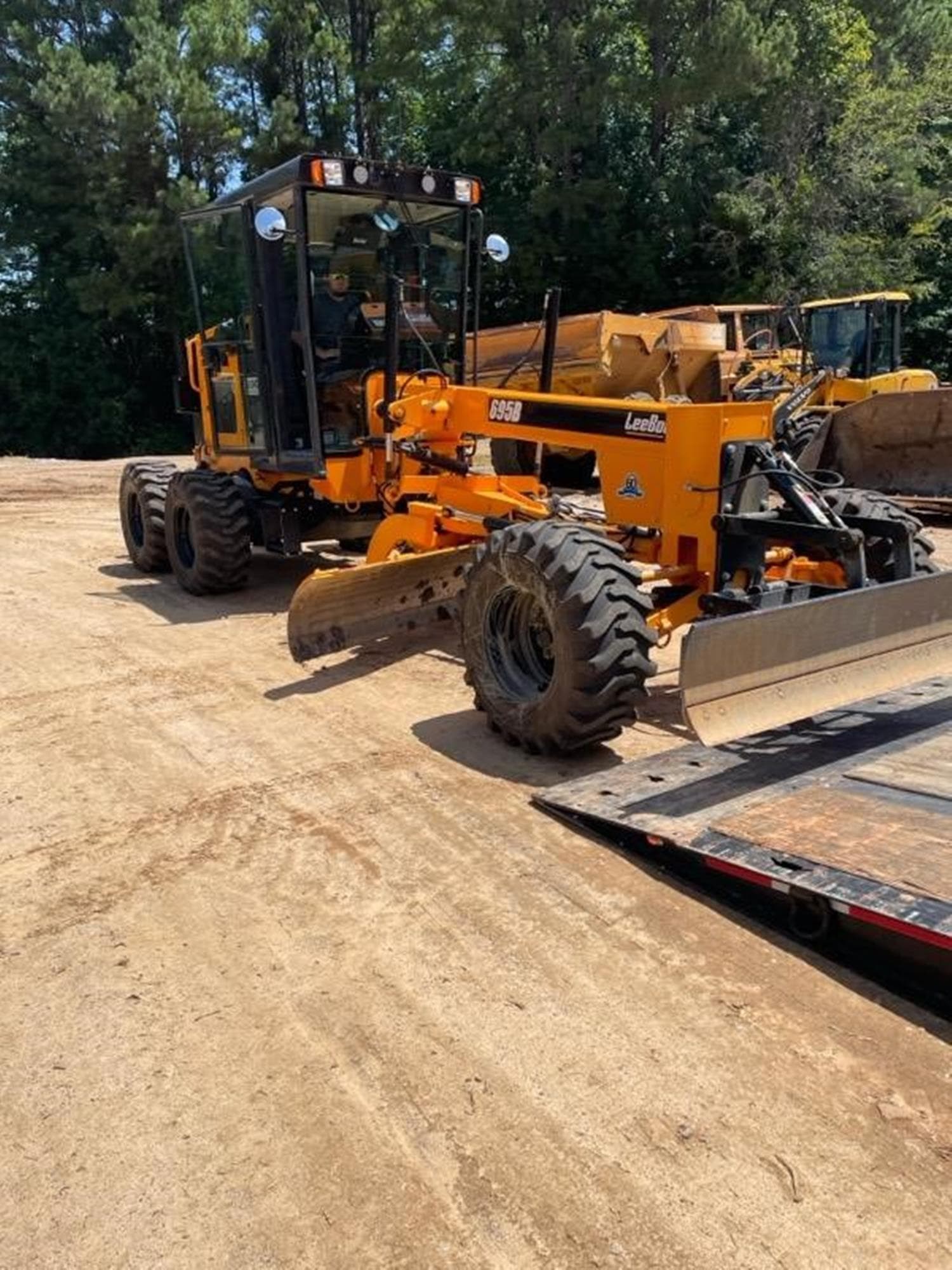 LEEBOY 695B s7MvcdH.jpeg