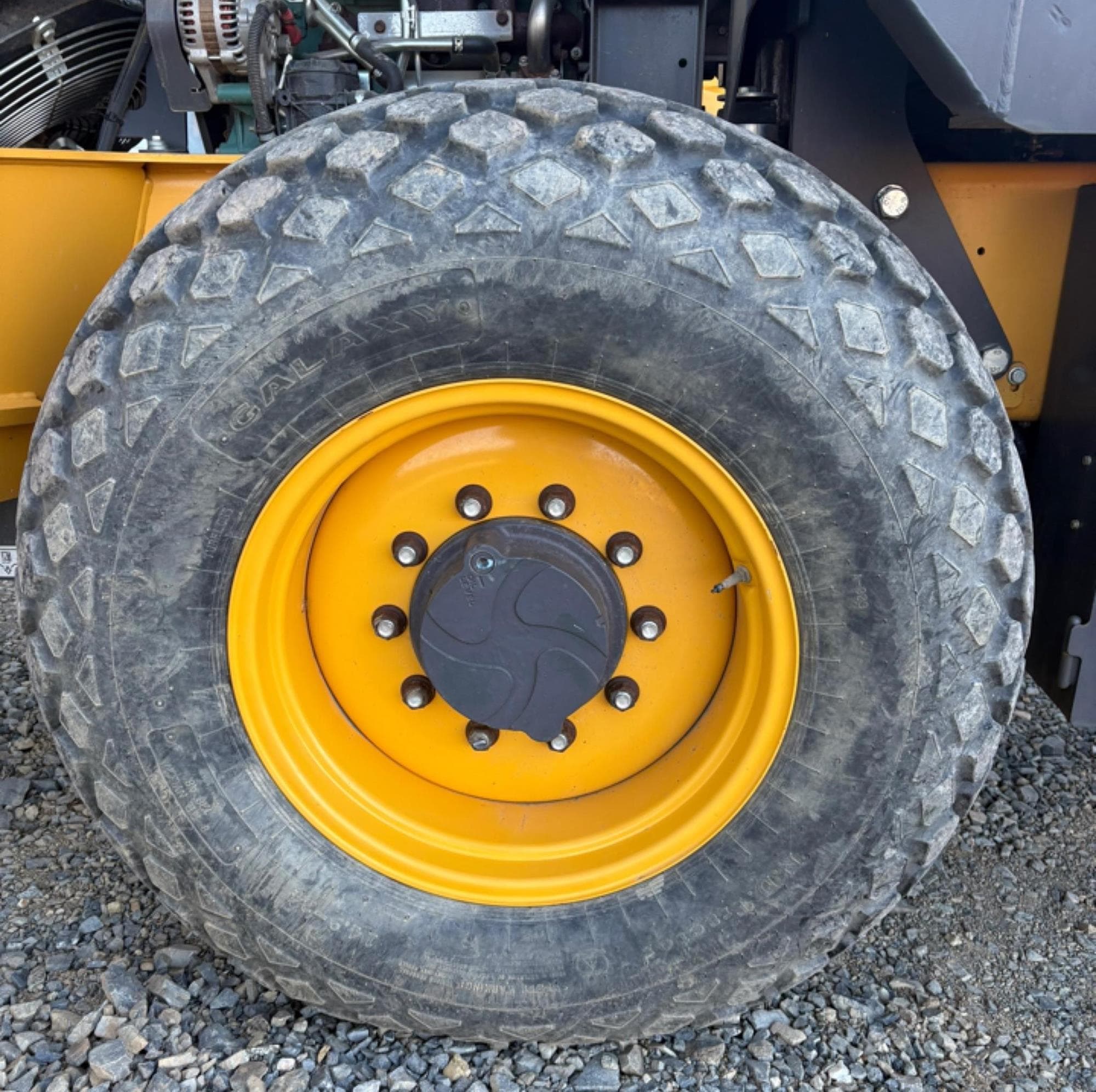 VOLVO SD75B 7FwMCpH.jpeg