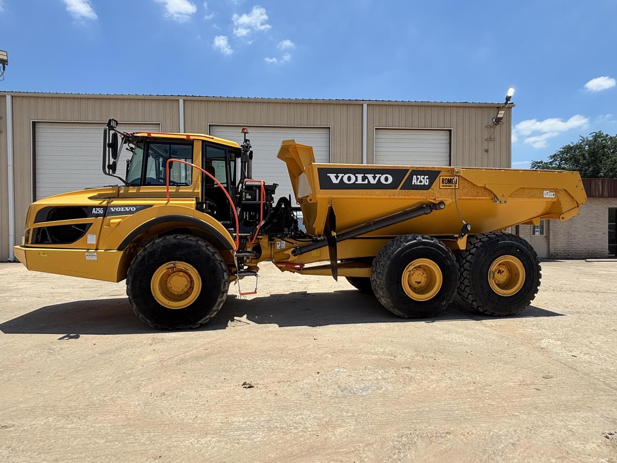 VOLVO A25G ehX9EwU.jpeg