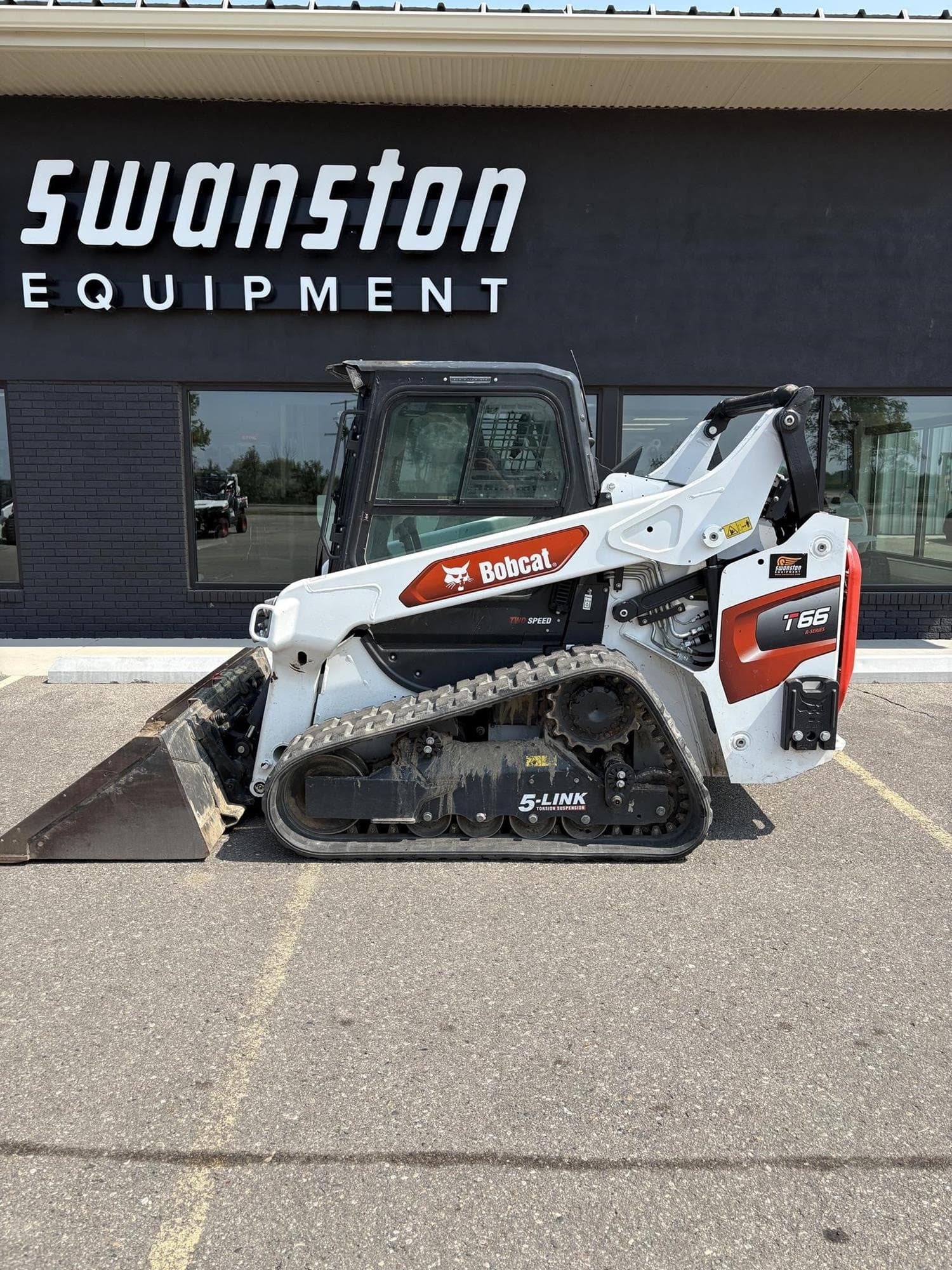 BOBCAT T66 07U0ho3.jpeg