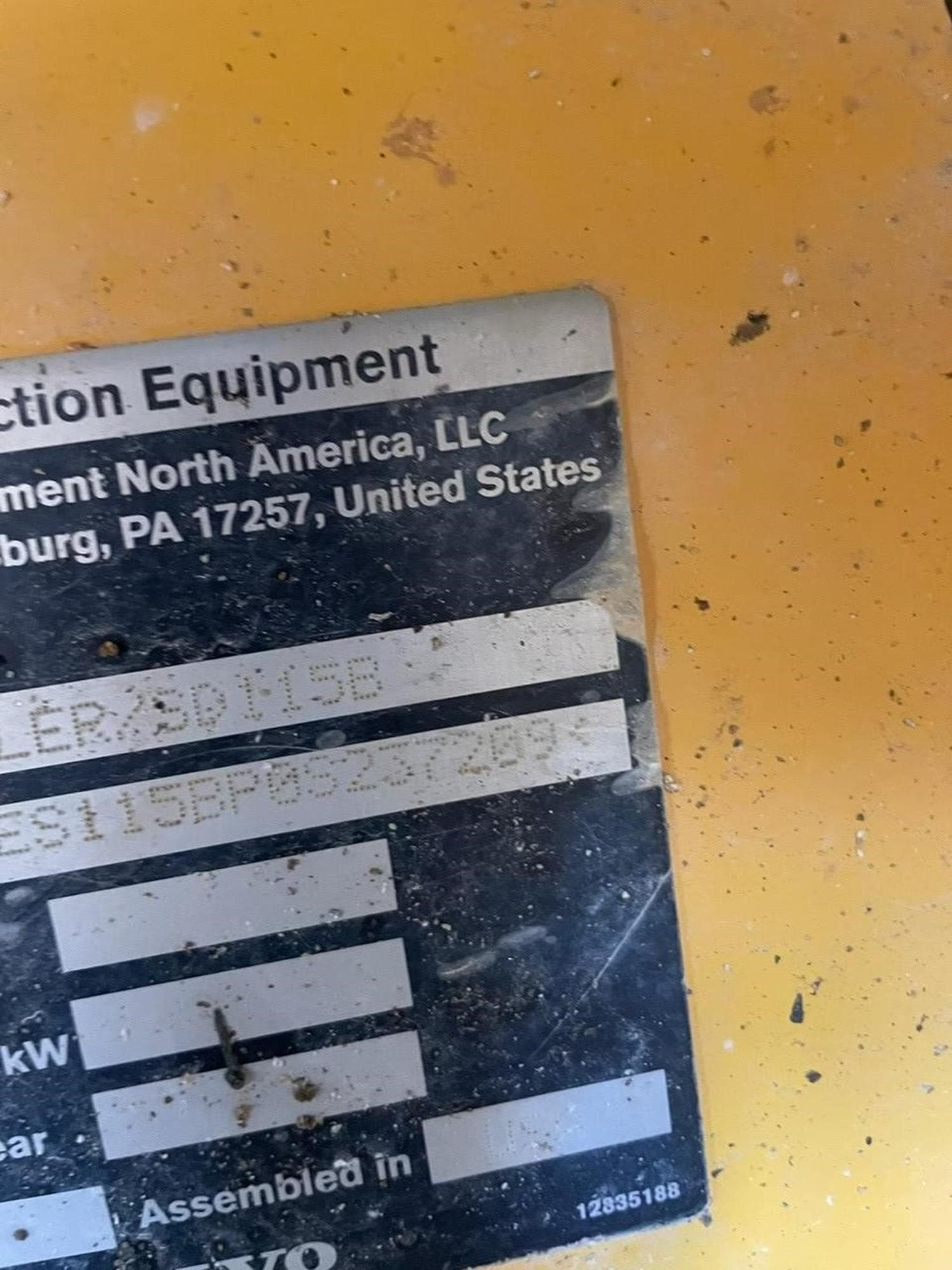 VOLVO SD115B V9kGZ3E.jpeg