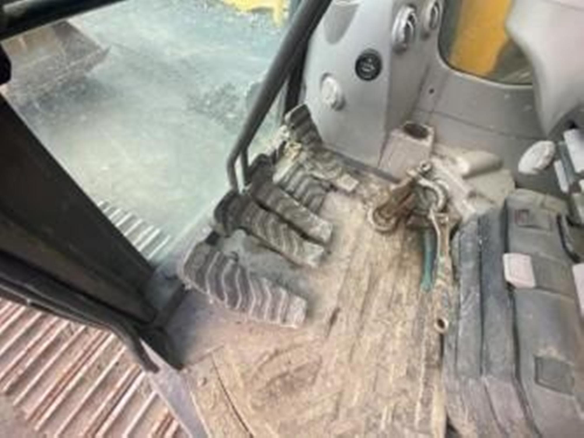 VOLVO ECR305C 3zKROQ9.jpeg