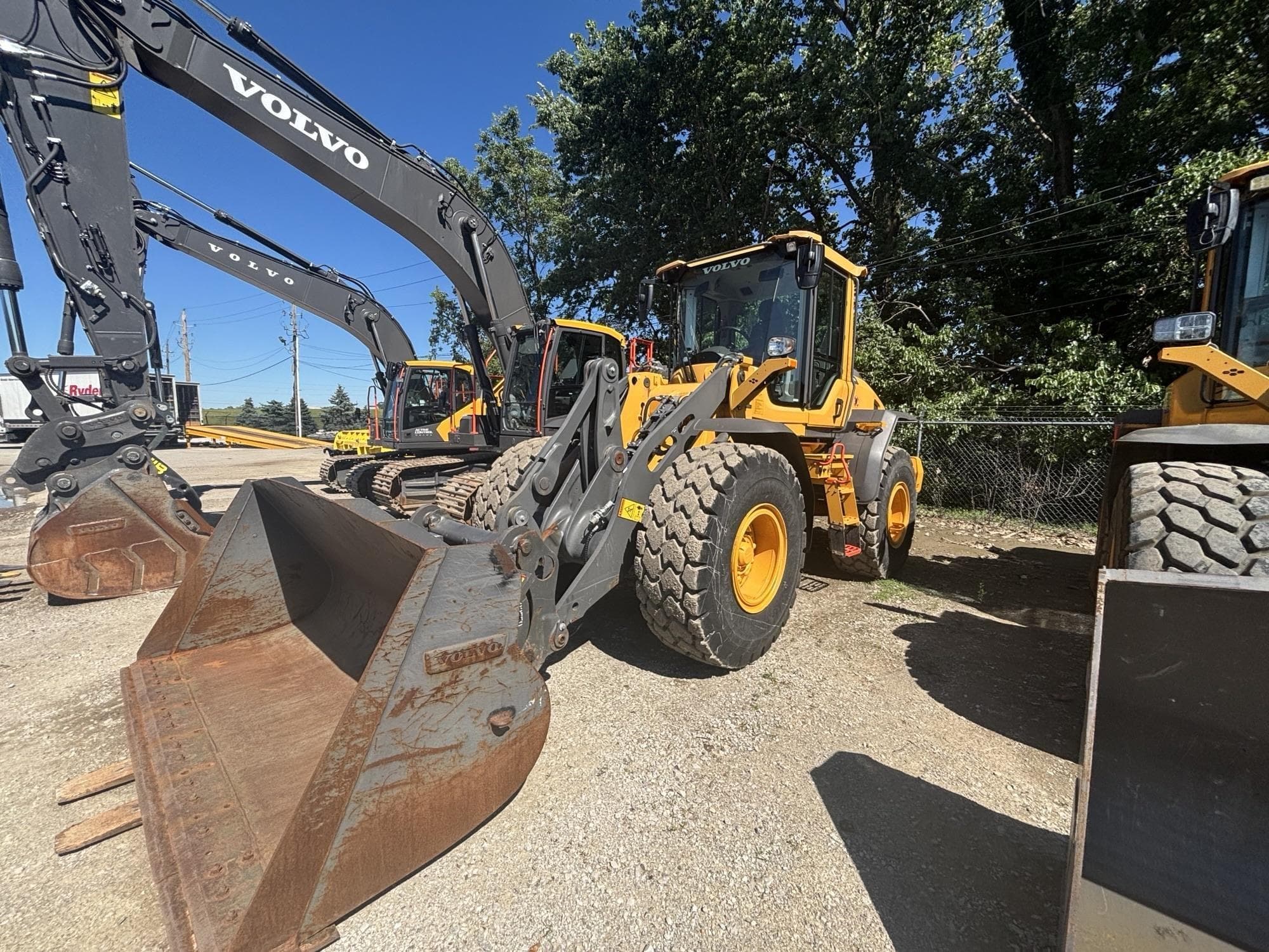 VOLVO L60H XV7XbYv.jpeg