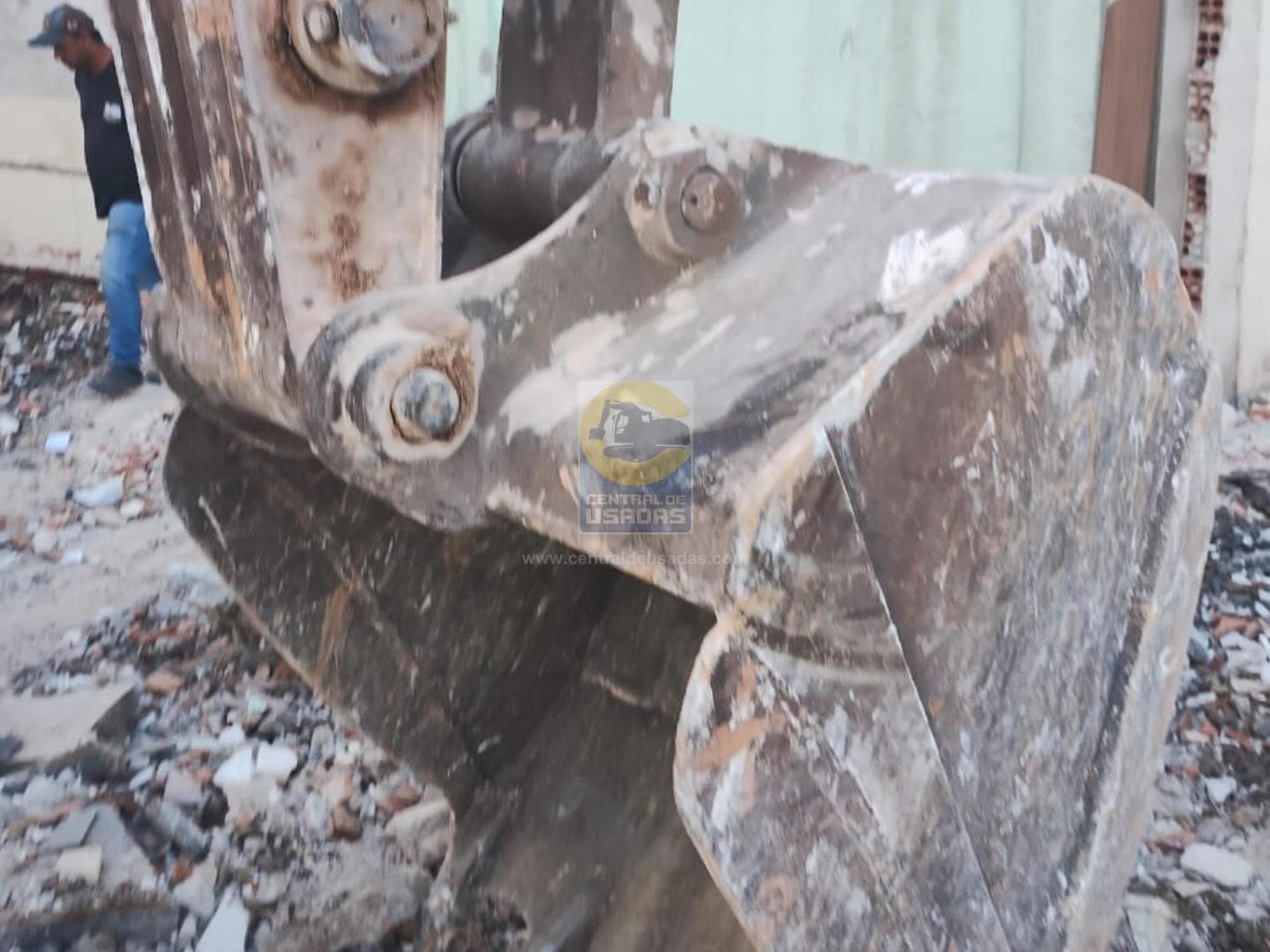 VOLVO EC140B LC %2fX5dc.jpeg