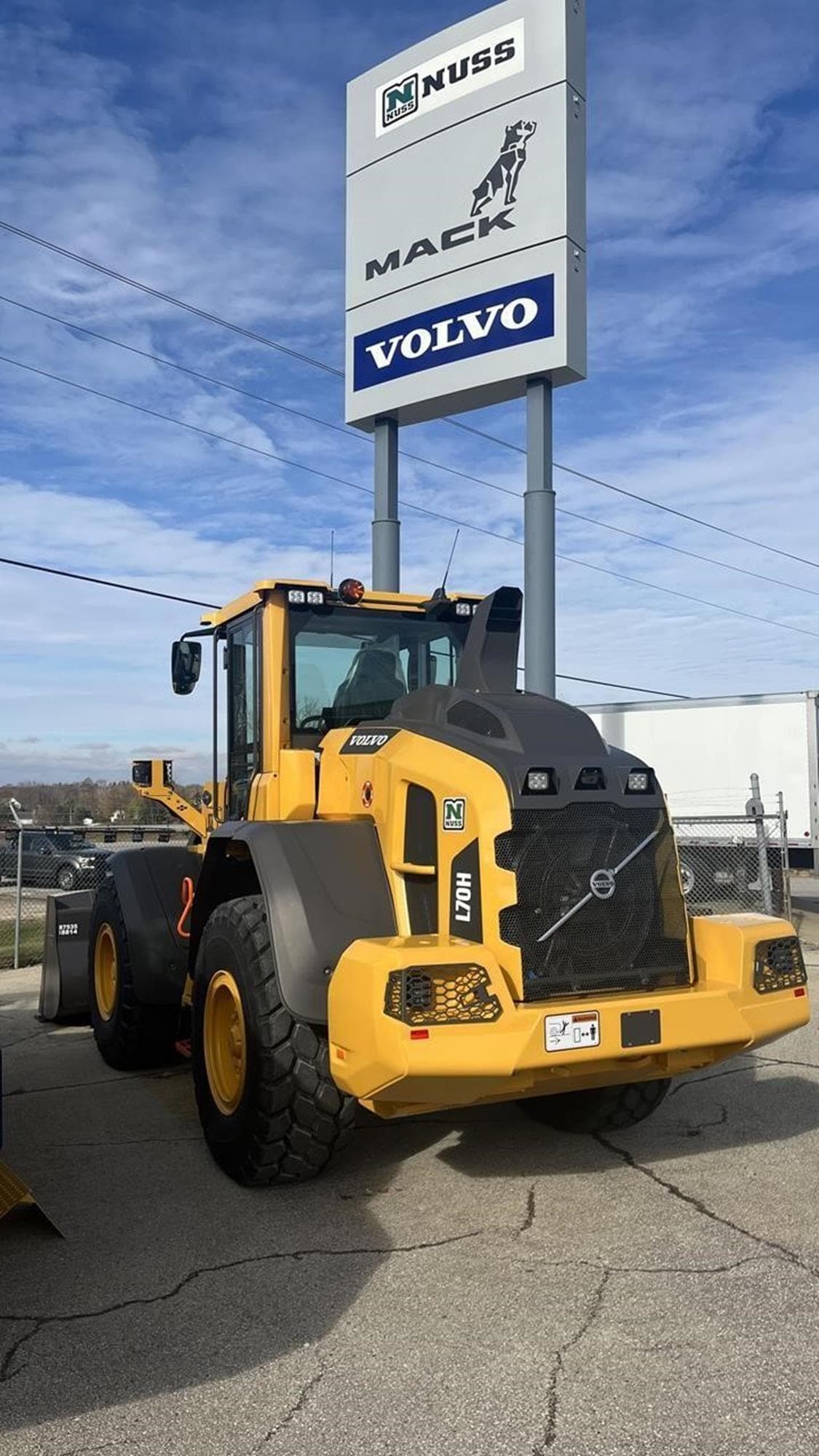 VOLVO L70H u1U%2fz.jpeg