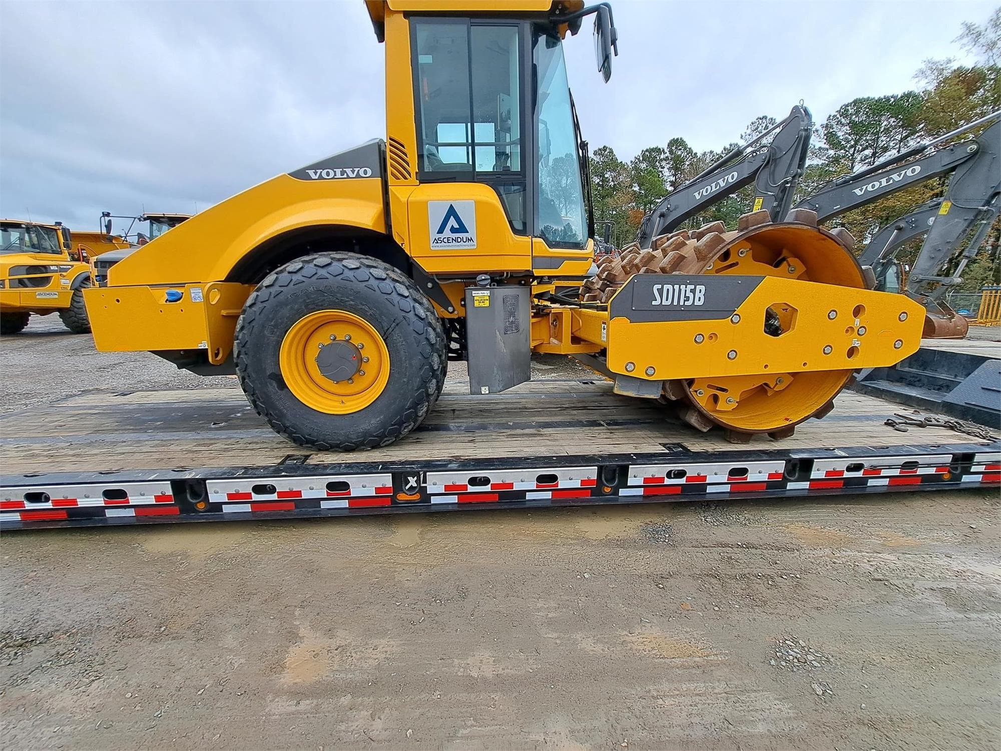 VOLVO SD115B j36YWZy.jpeg