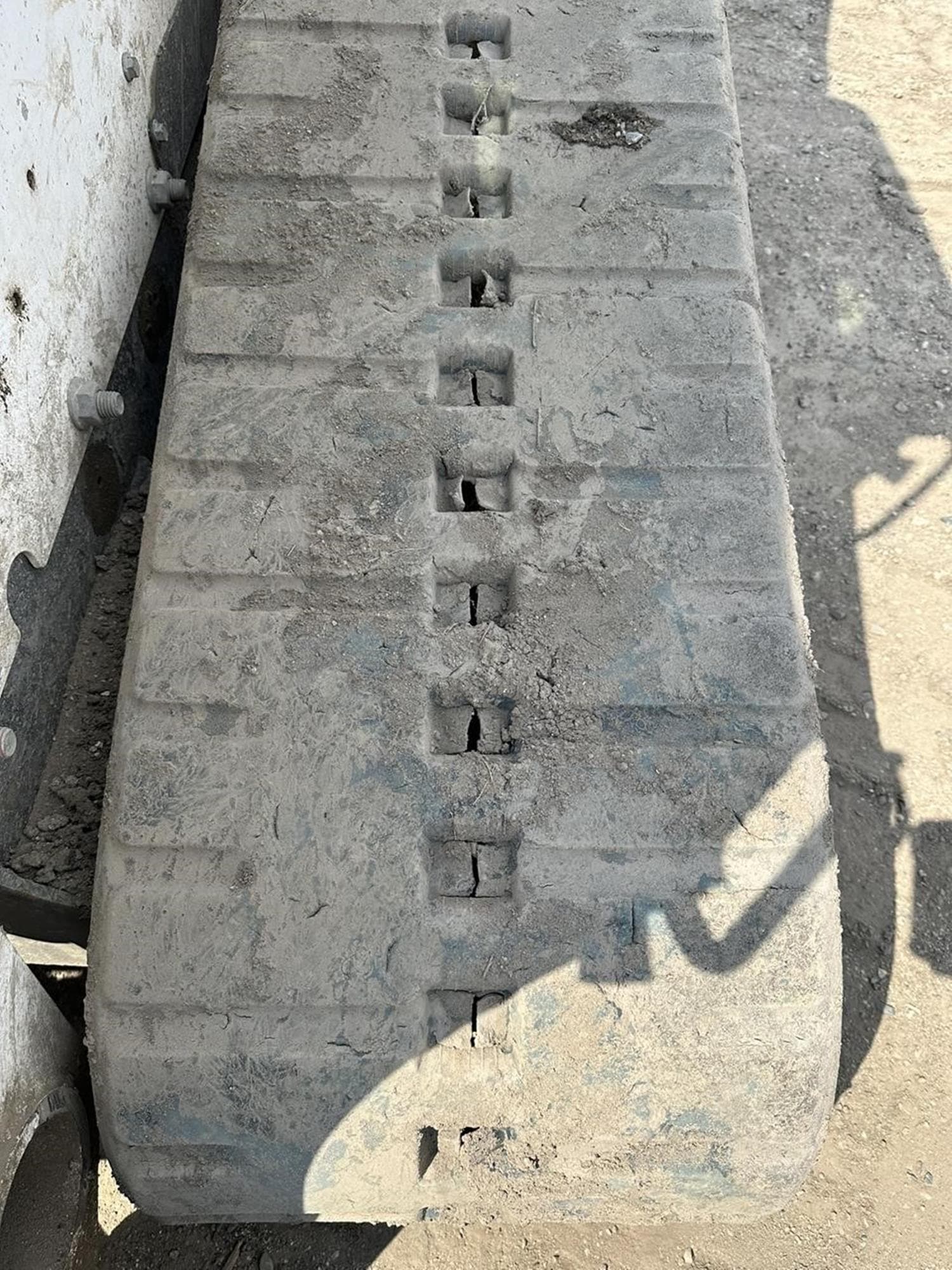 BOBCAT T770 Js7VBVz.jpeg