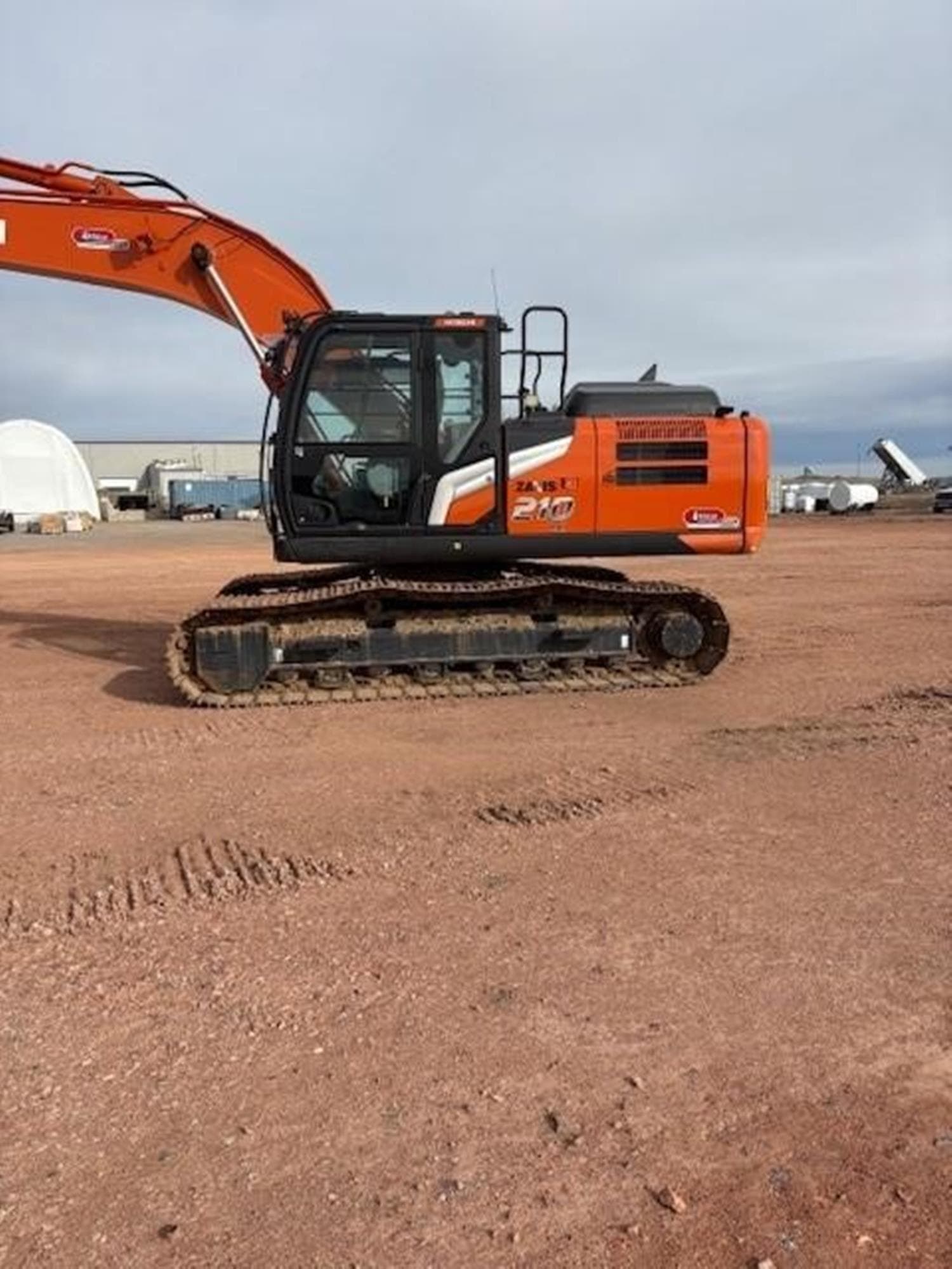 HITACHI ZX210 LC-7H 6x1fG77.jpeg