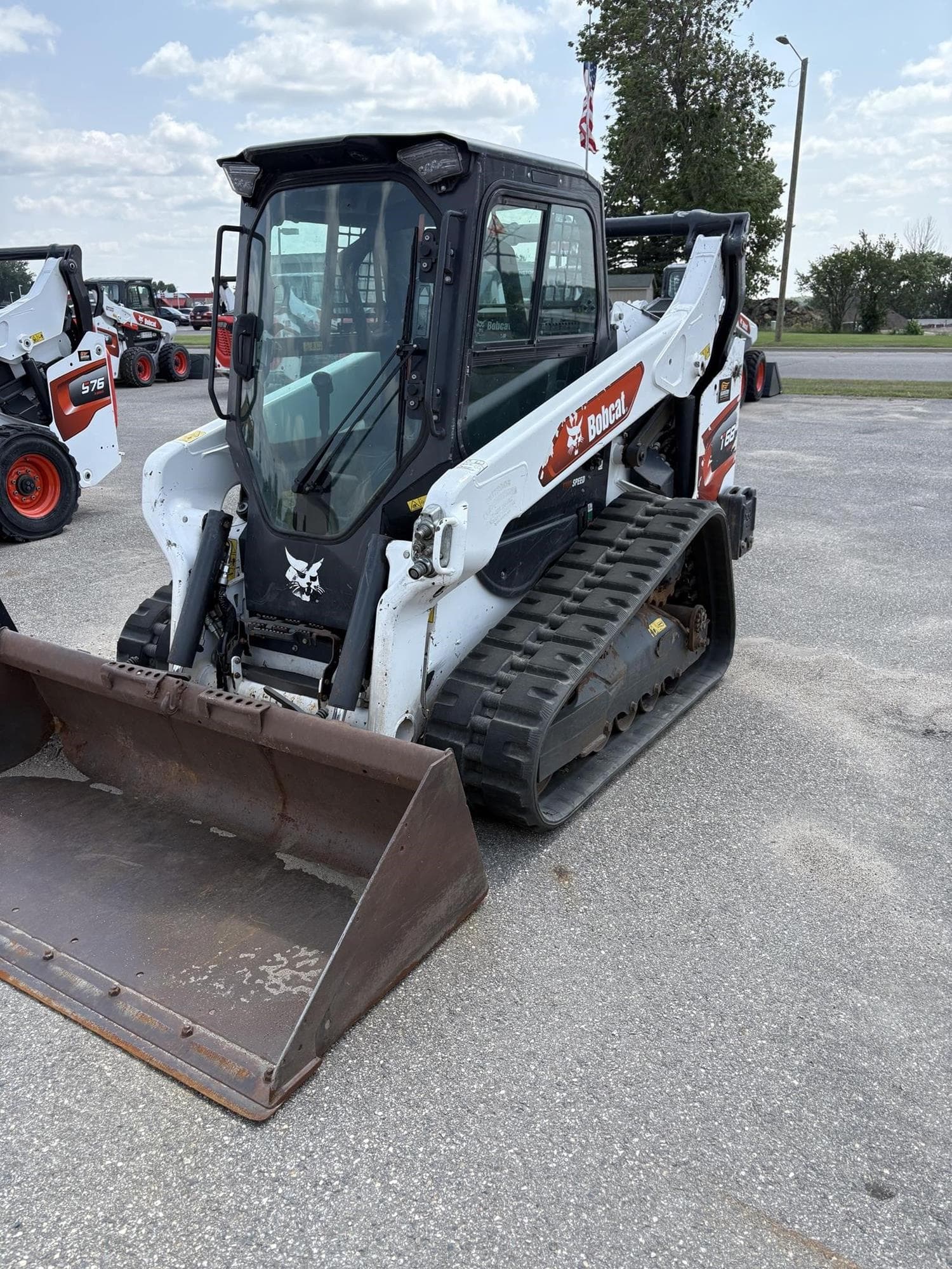 BOBCAT T66 xi7awUG.jpeg