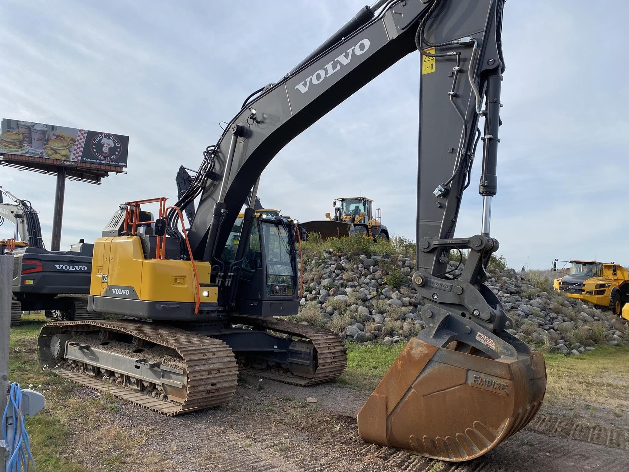 VOLVO ECR355EL h8kQYVG.jpeg