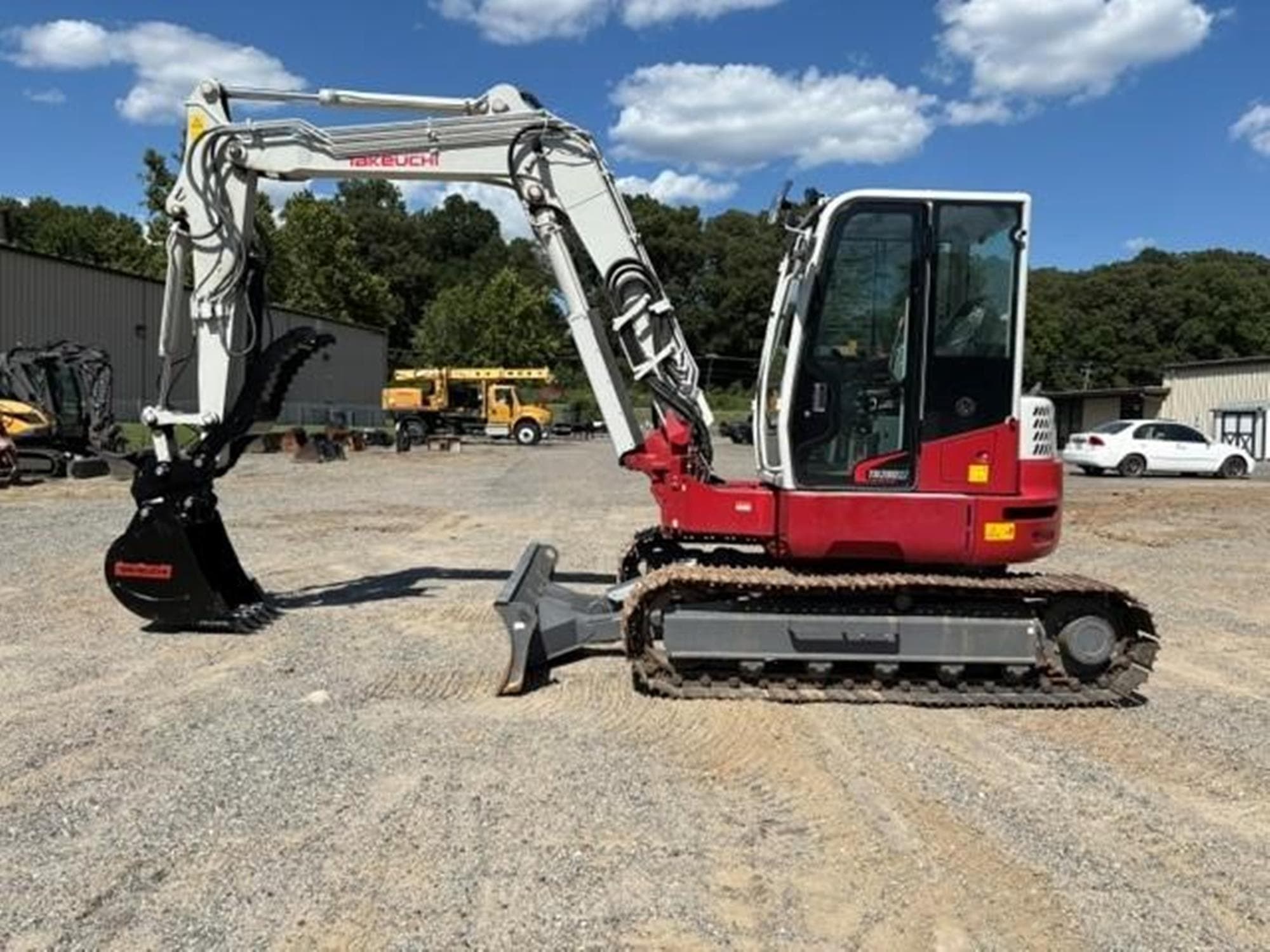 TAKEUCHI TB280FR X%2bk2D.jpeg