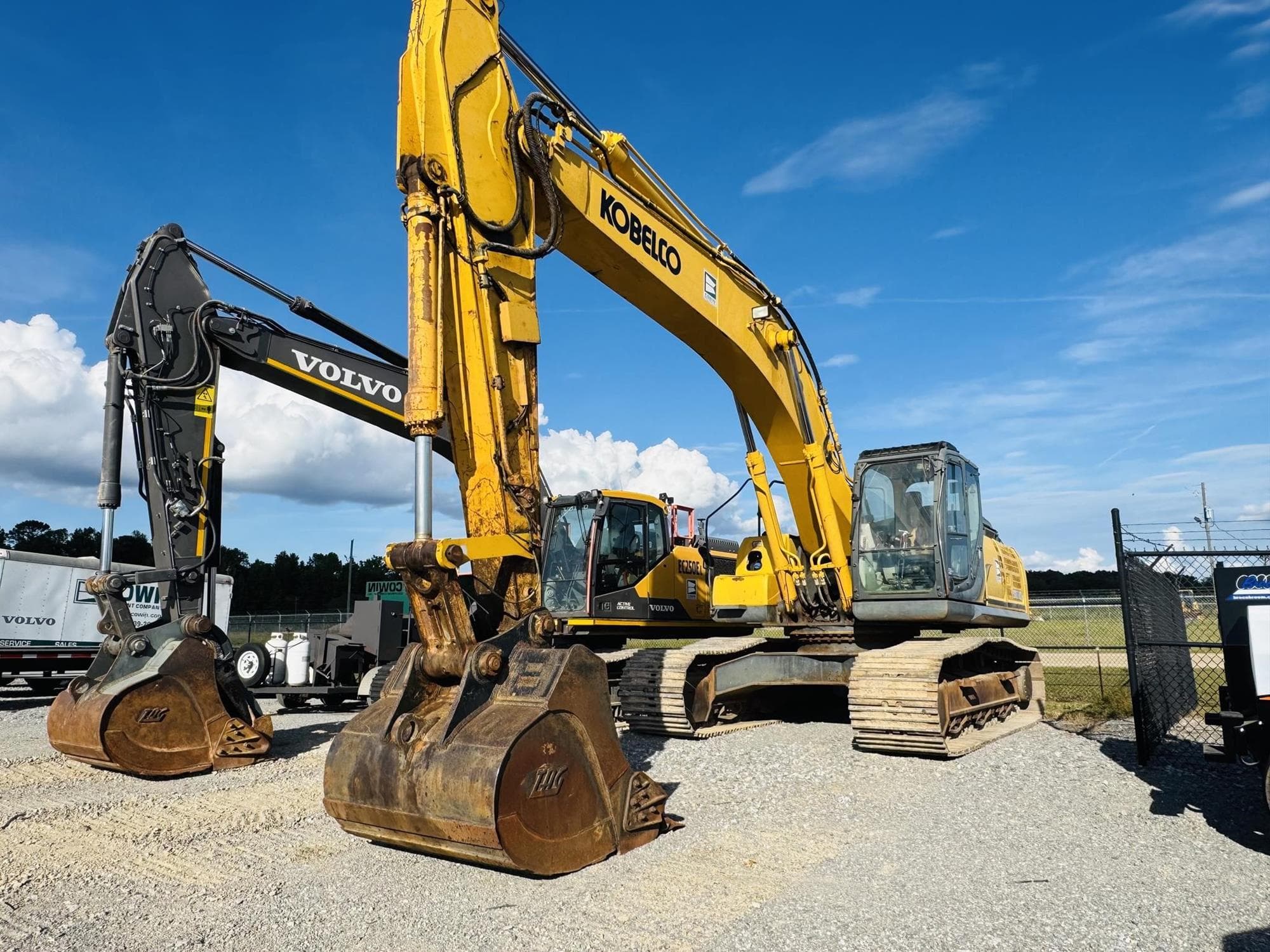 KOBELCO SK350 LC-9E l7fuCki.jpeg