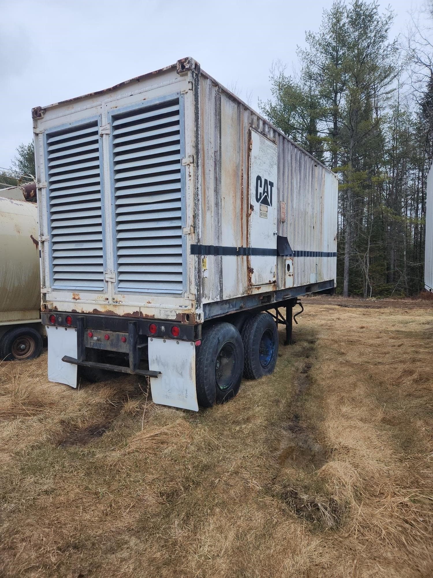 CATERPILLAR 400 KW Hhx1mVS.jpeg