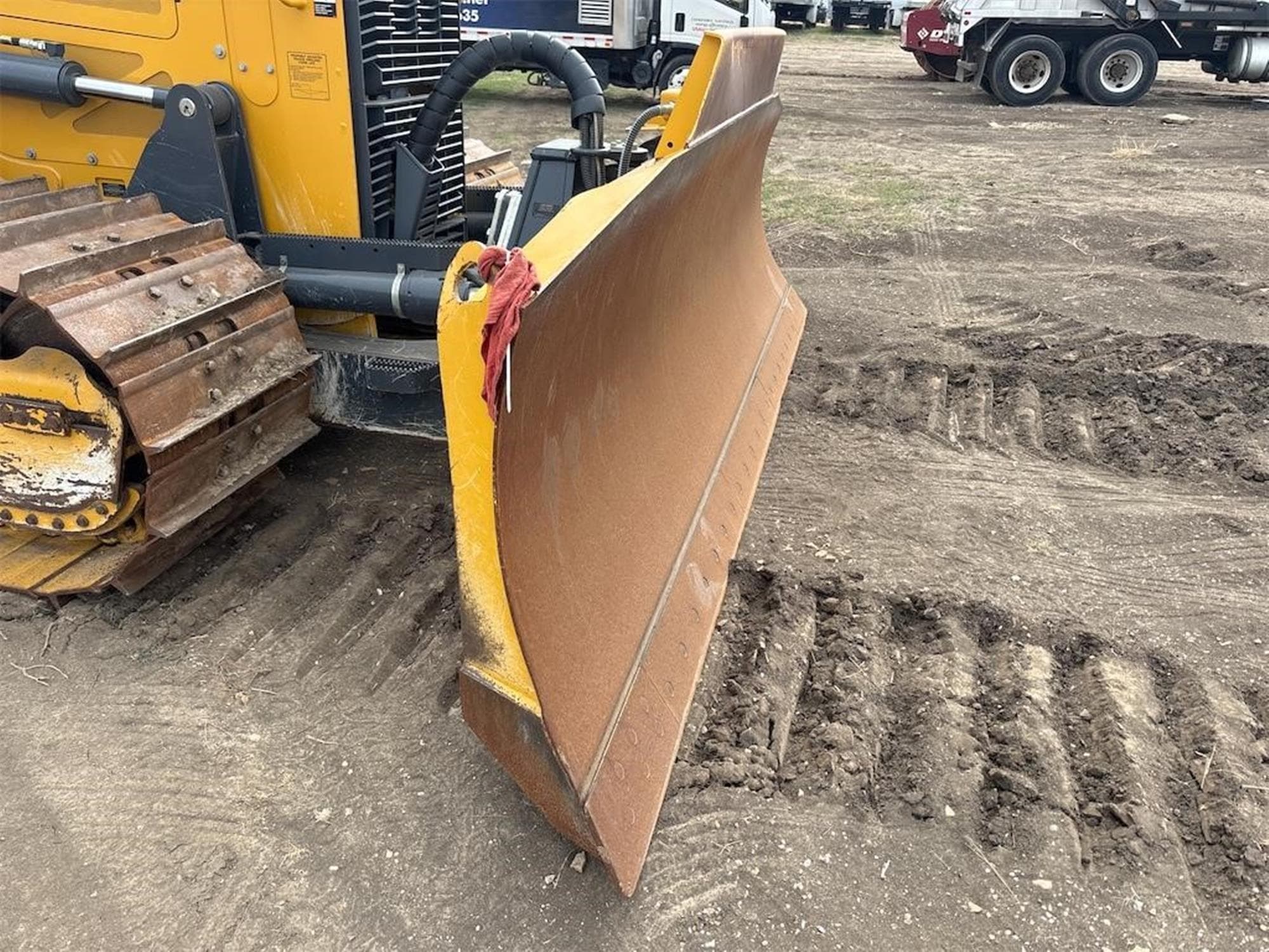 DEERE 750L LGP fyQb5OM.jpeg