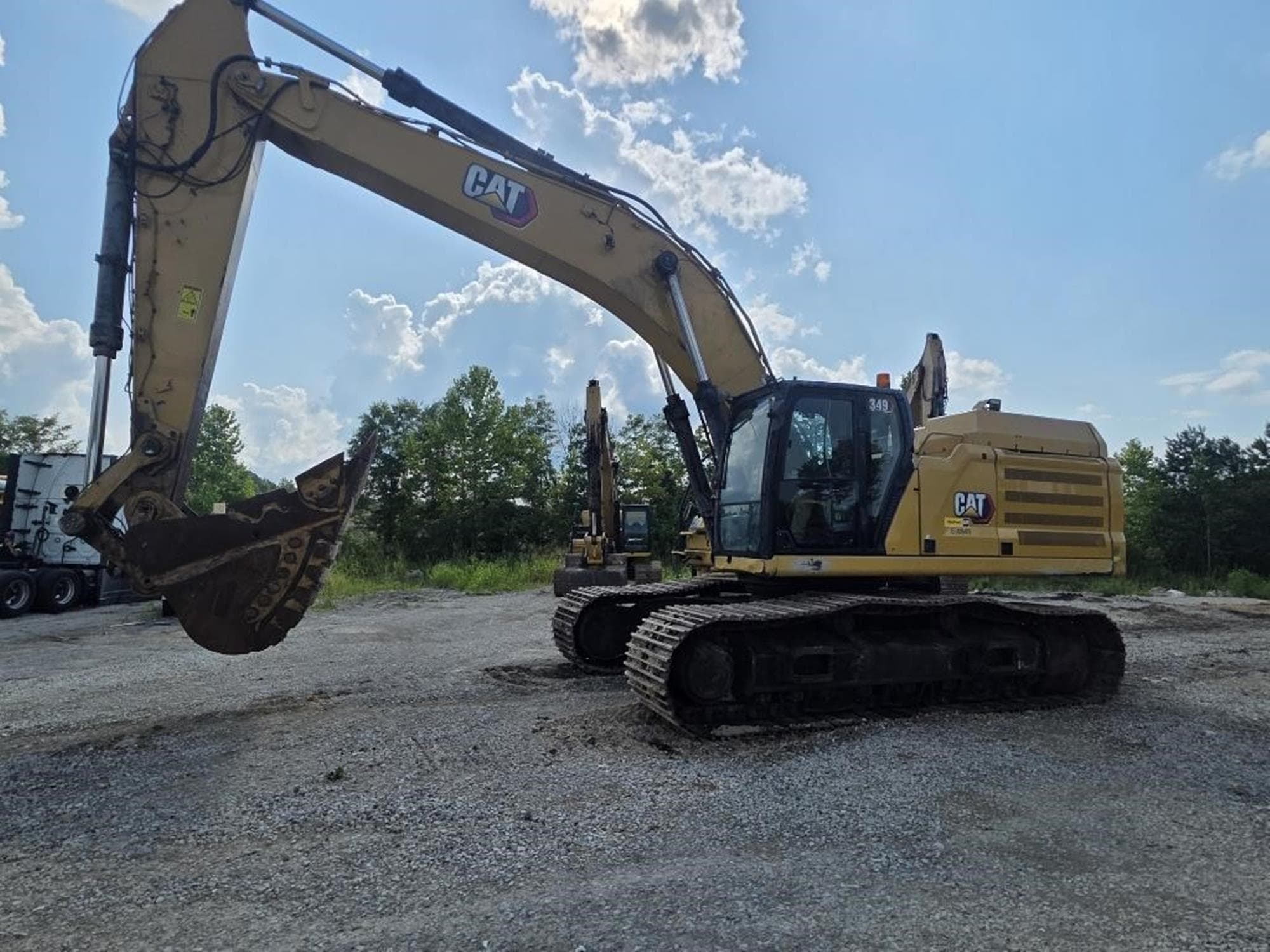 CATERPILLAR 349 pNYO6u5.jpeg