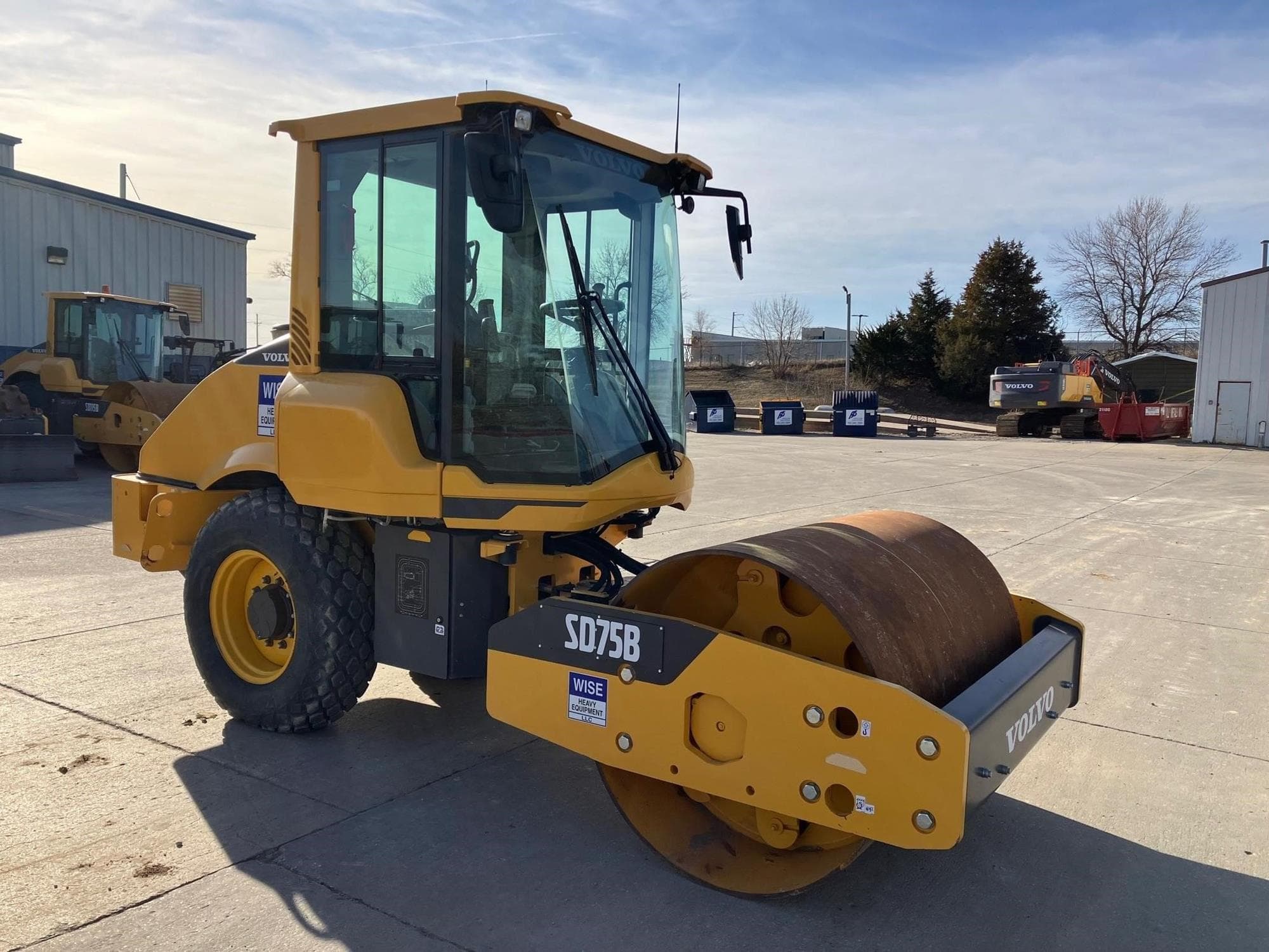 VOLVO SD75B l576fd2.jpeg