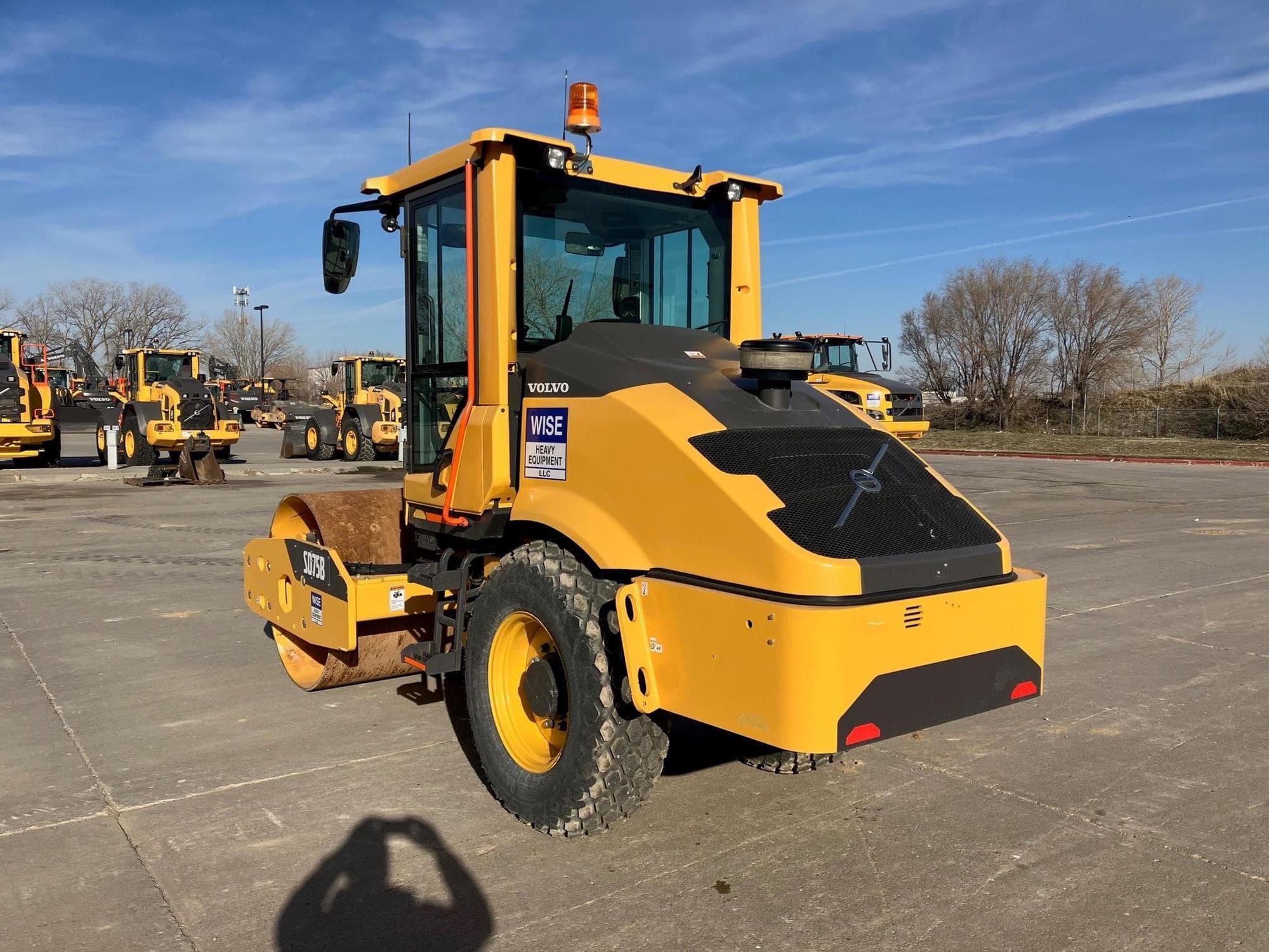VOLVO SD75B 9Yefdp6.jpeg