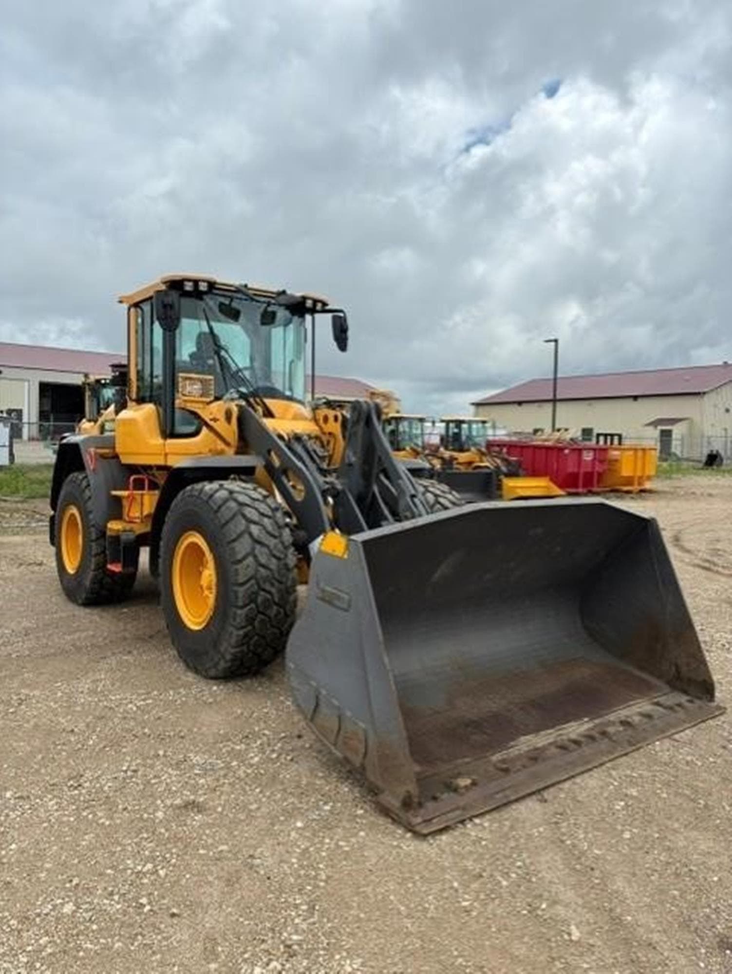 VOLVO L60H 7%2bB1t.jpeg