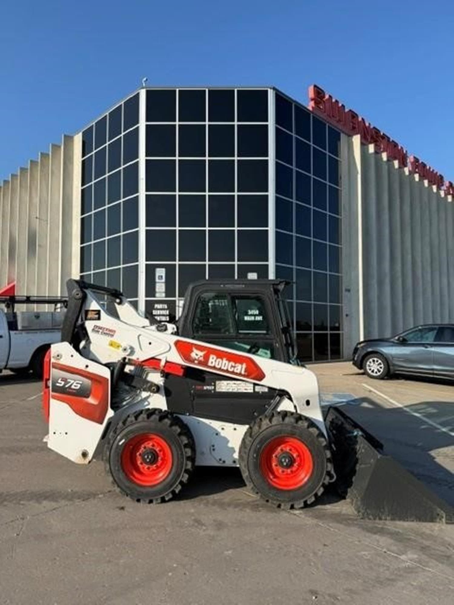 BOBCAT S76 b3CZGM4.jpeg