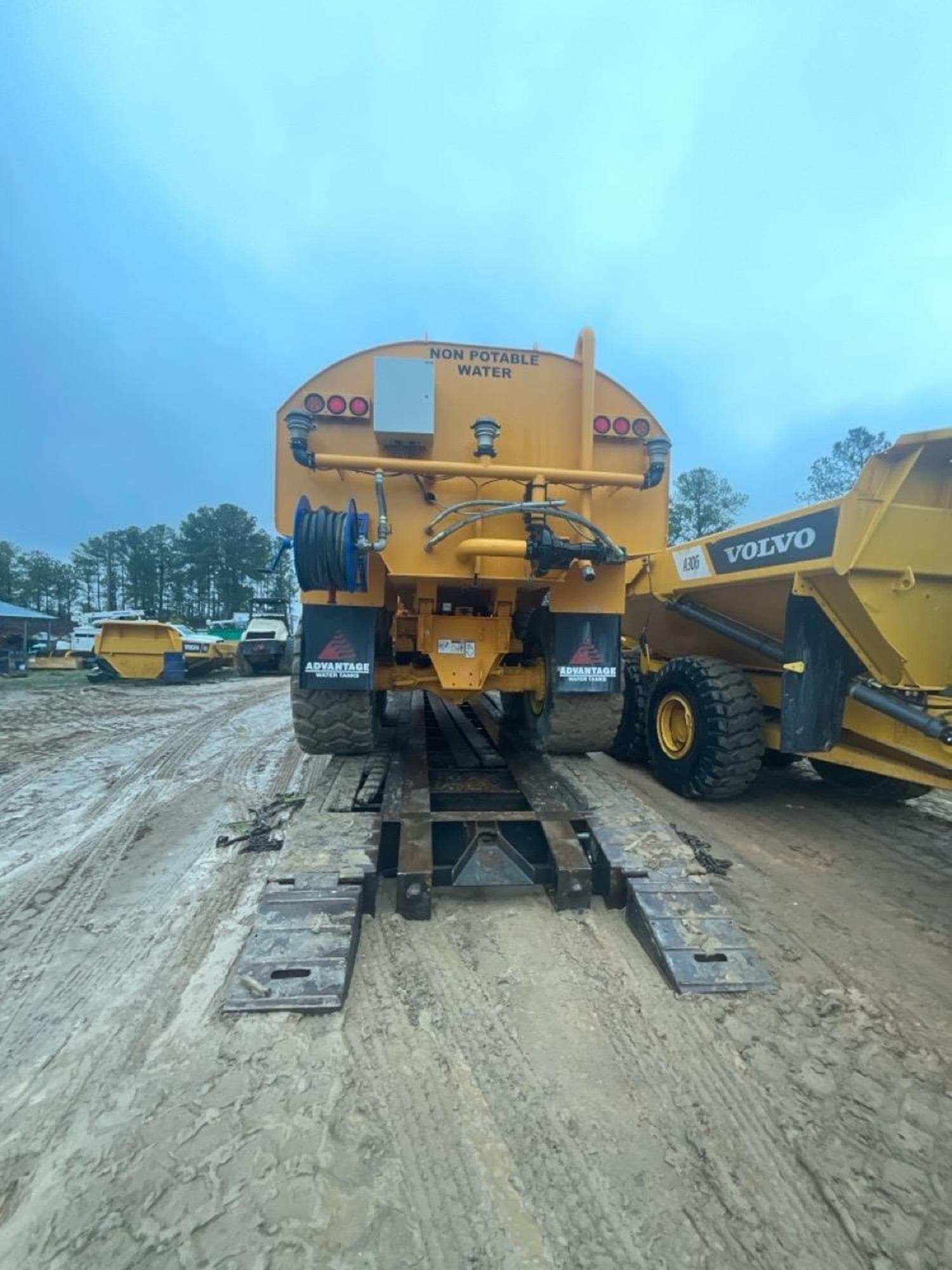 VOLVO A25G %2b%2b7.jpeg