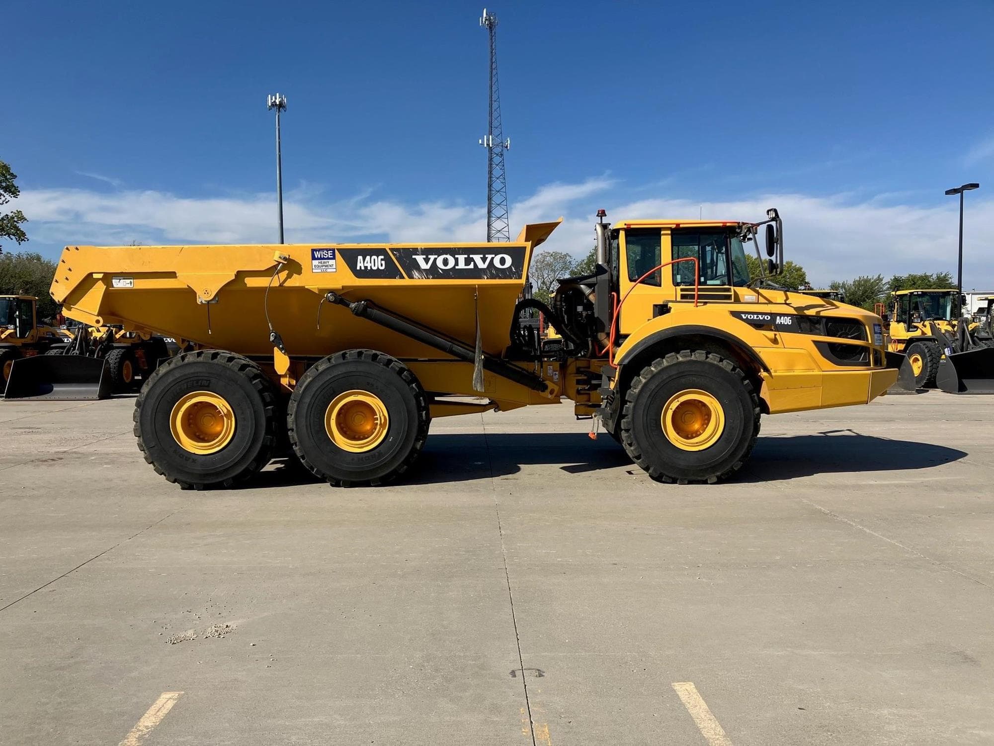 VOLVO A40G YSxLowC.jpeg