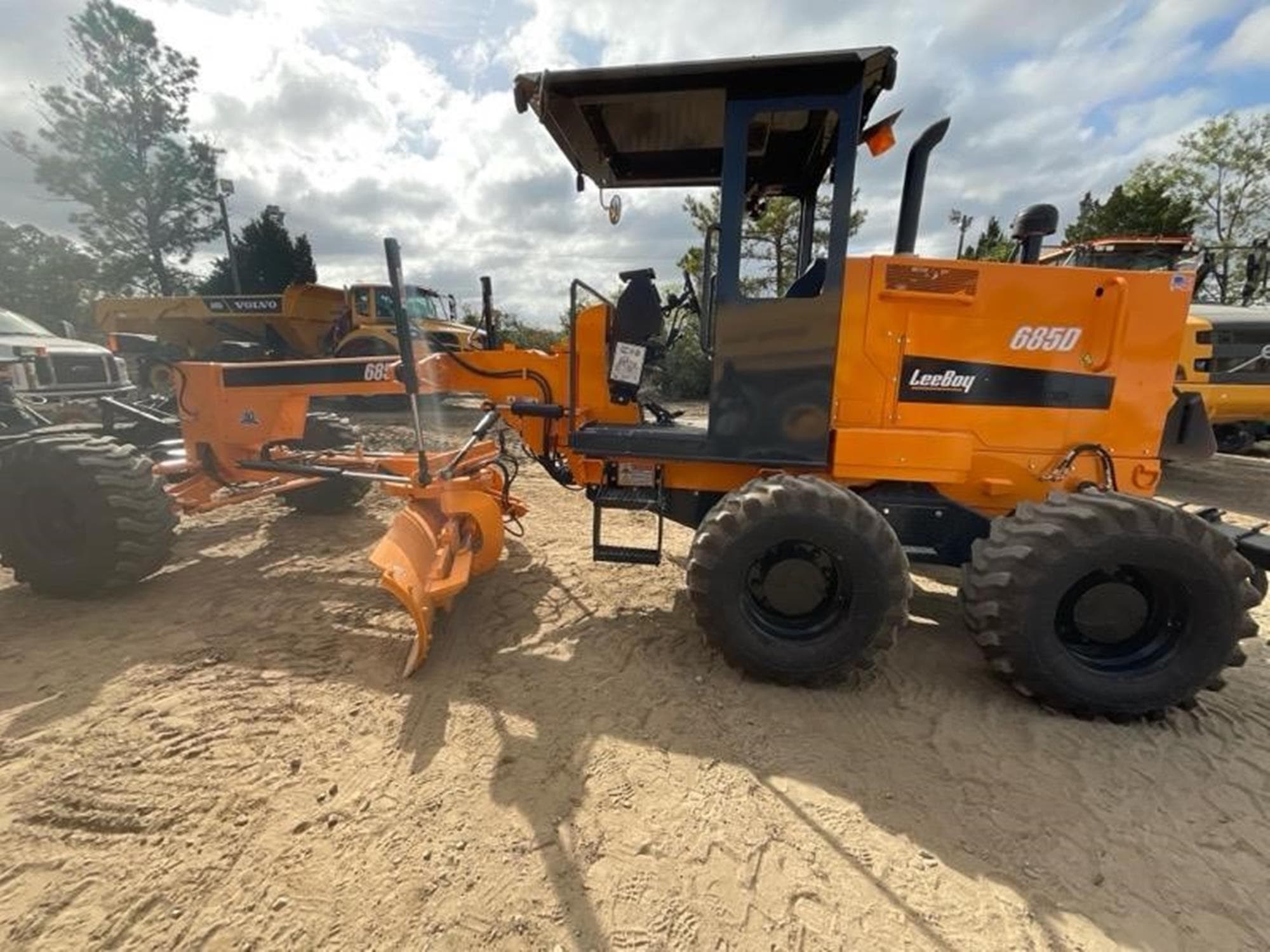 LEEBOY 685D Ae3gzXW.jpeg