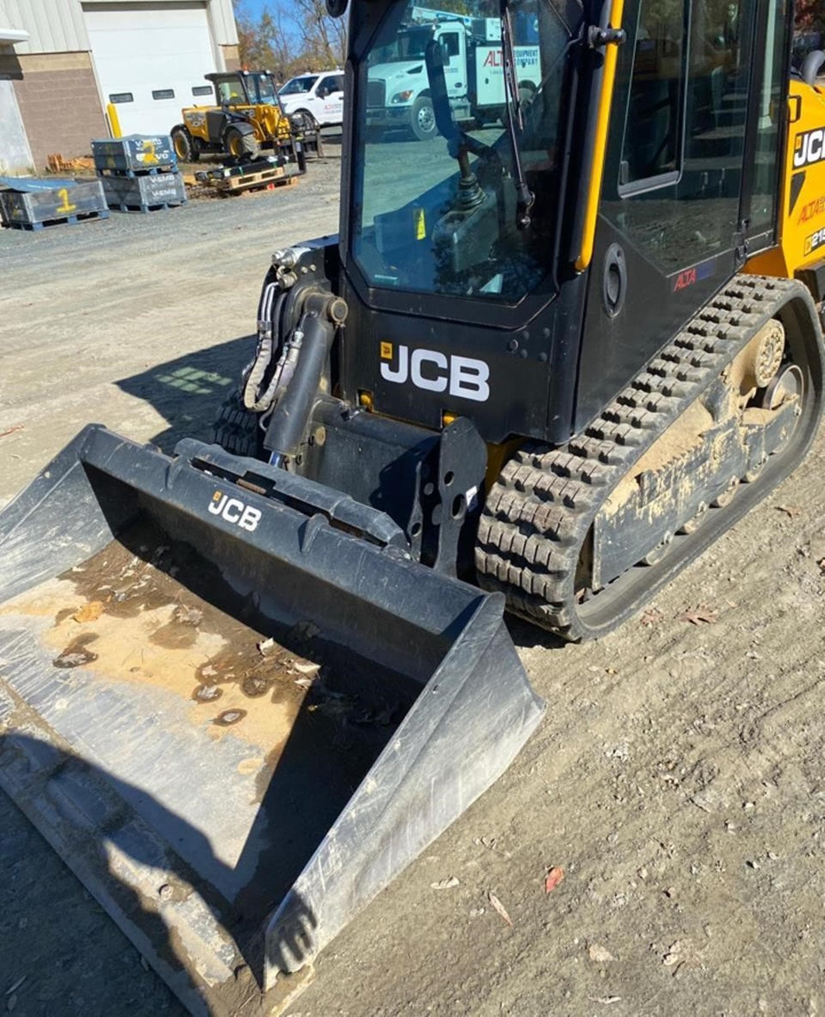 JCB 215T LB3sgaU.jpeg