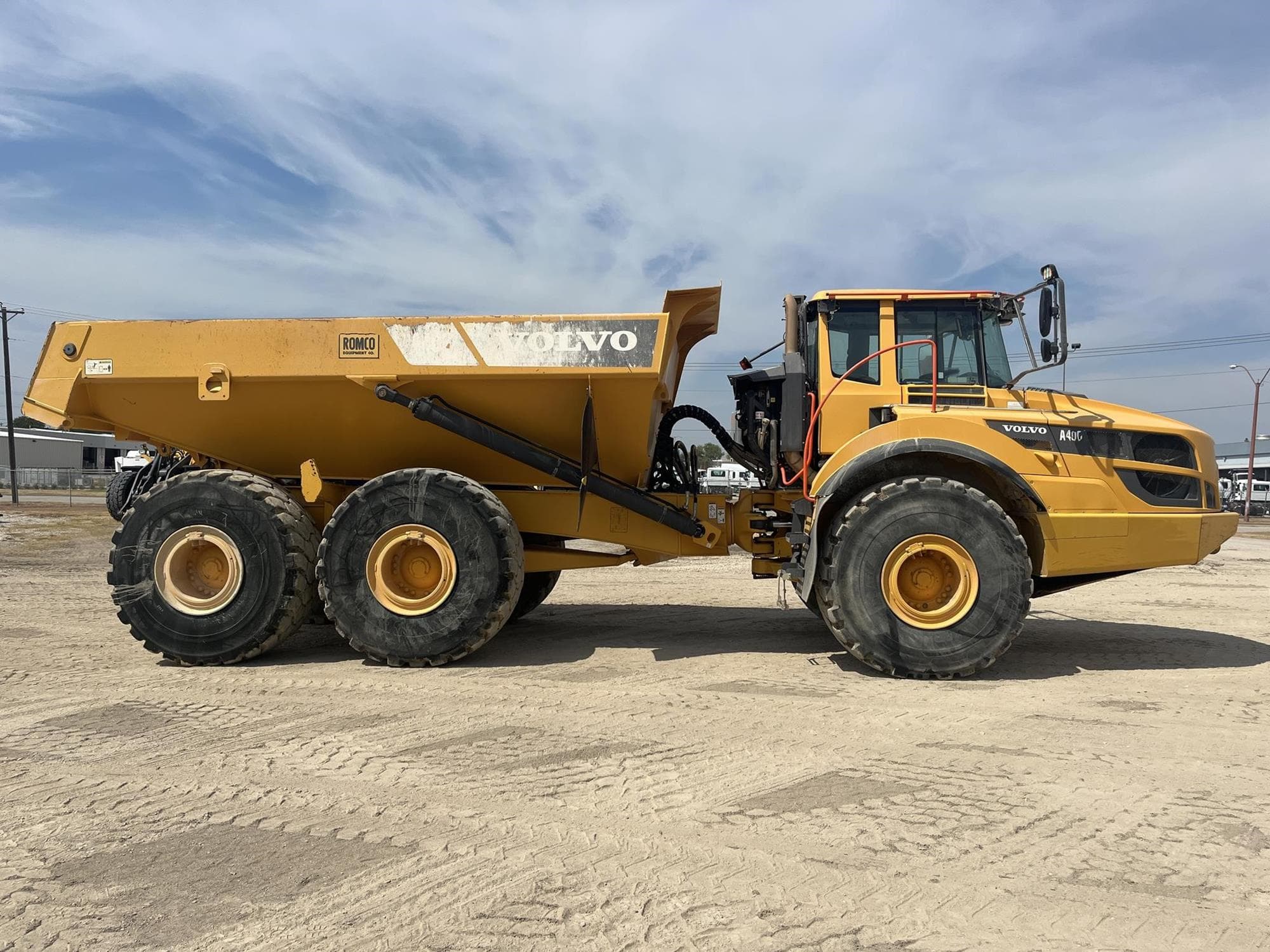 VOLVO A40G jN3h1uZ.jpeg