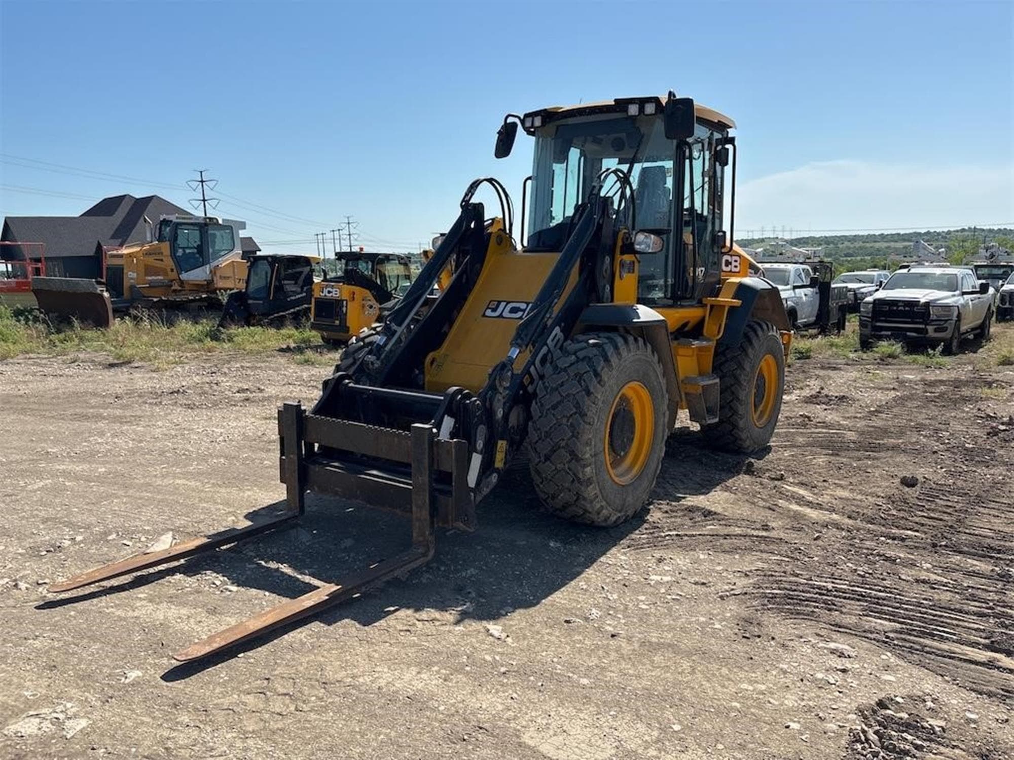 JCB 417HT 0utU%2f.jpeg