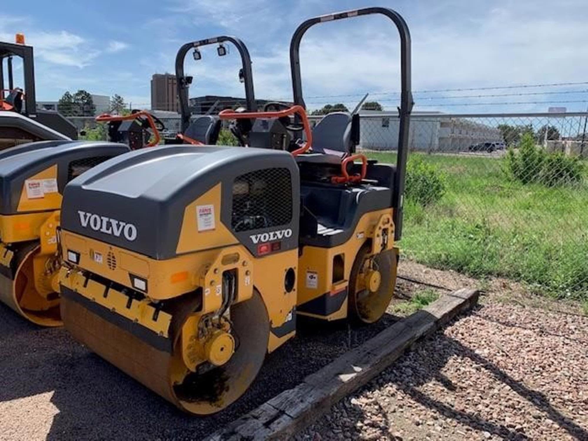 VOLVO DD30B 7vvCz6l.jpeg