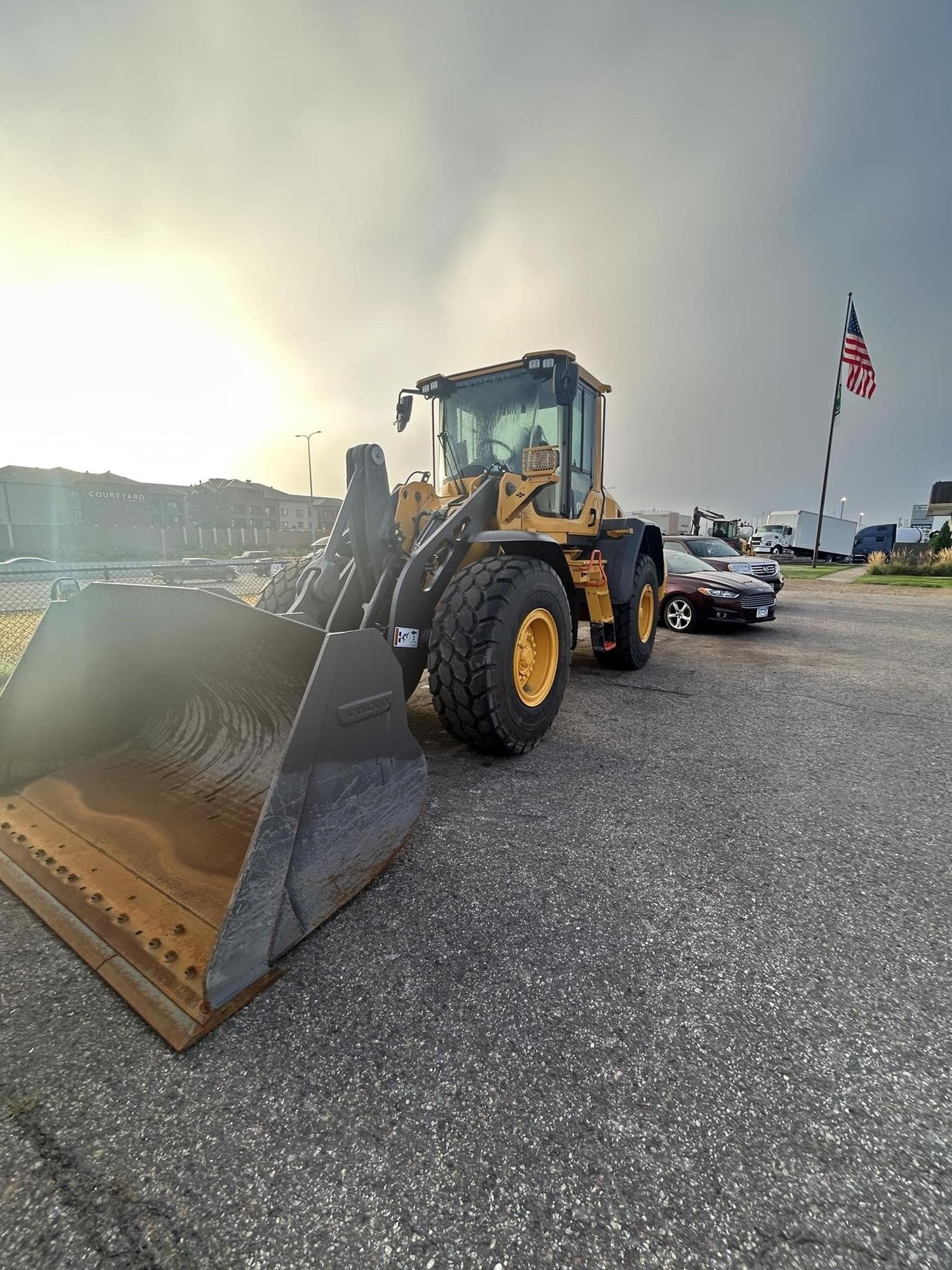 VOLVO L90H yjTSEa3.jpeg