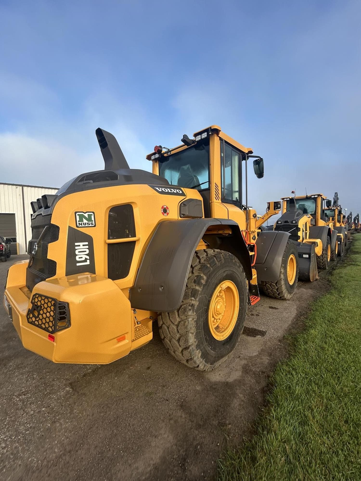 VOLVO L90H lXTBN0T.jpeg