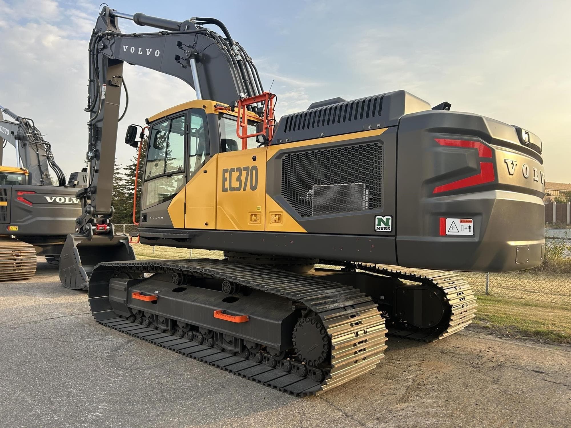 VOLVO EC370FL5 LHRmDAM.jpeg